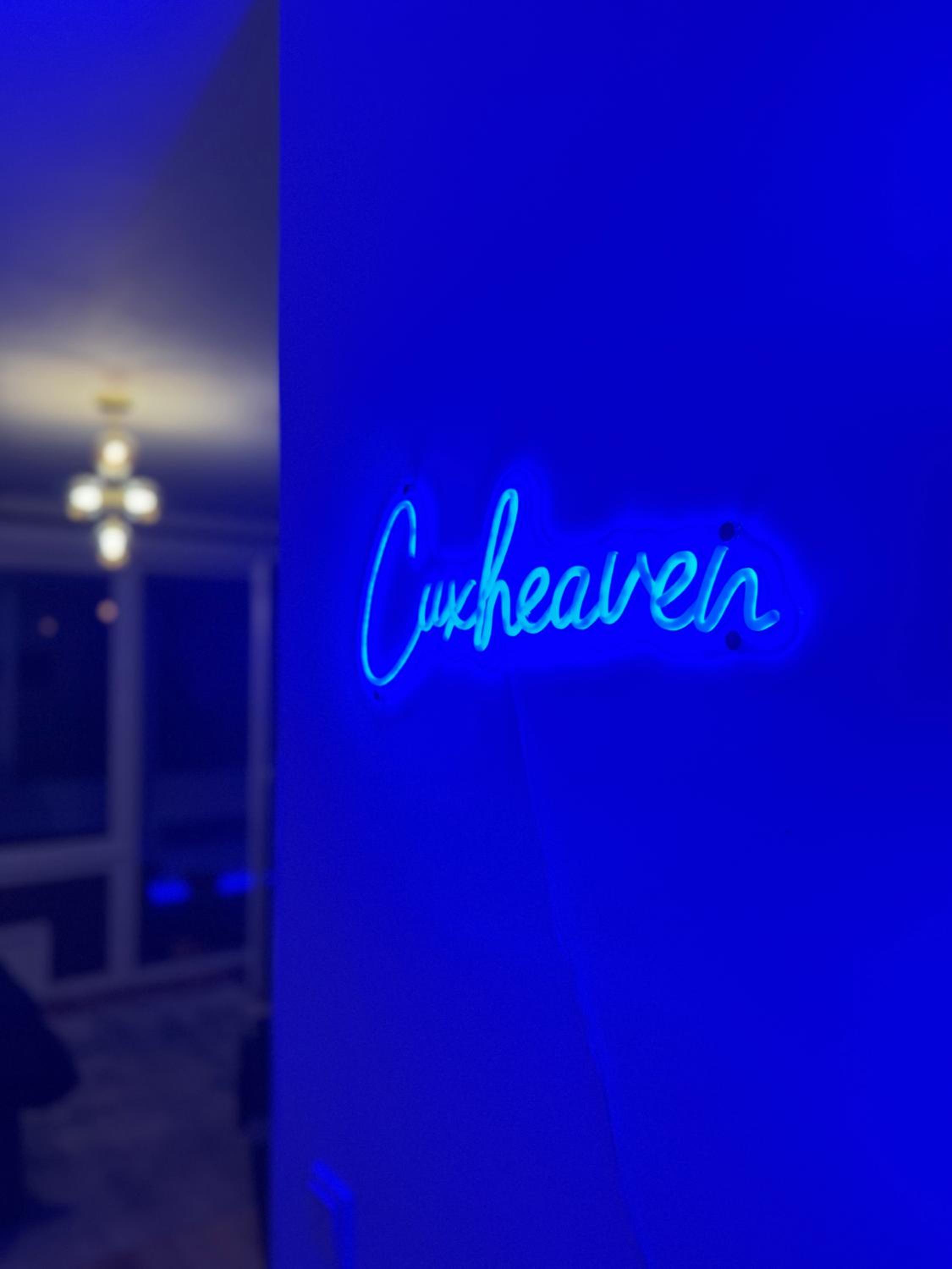 CuxHeaven - modernes Studio-Apartment direkt am Meer mit Pool, Sauna und Massage