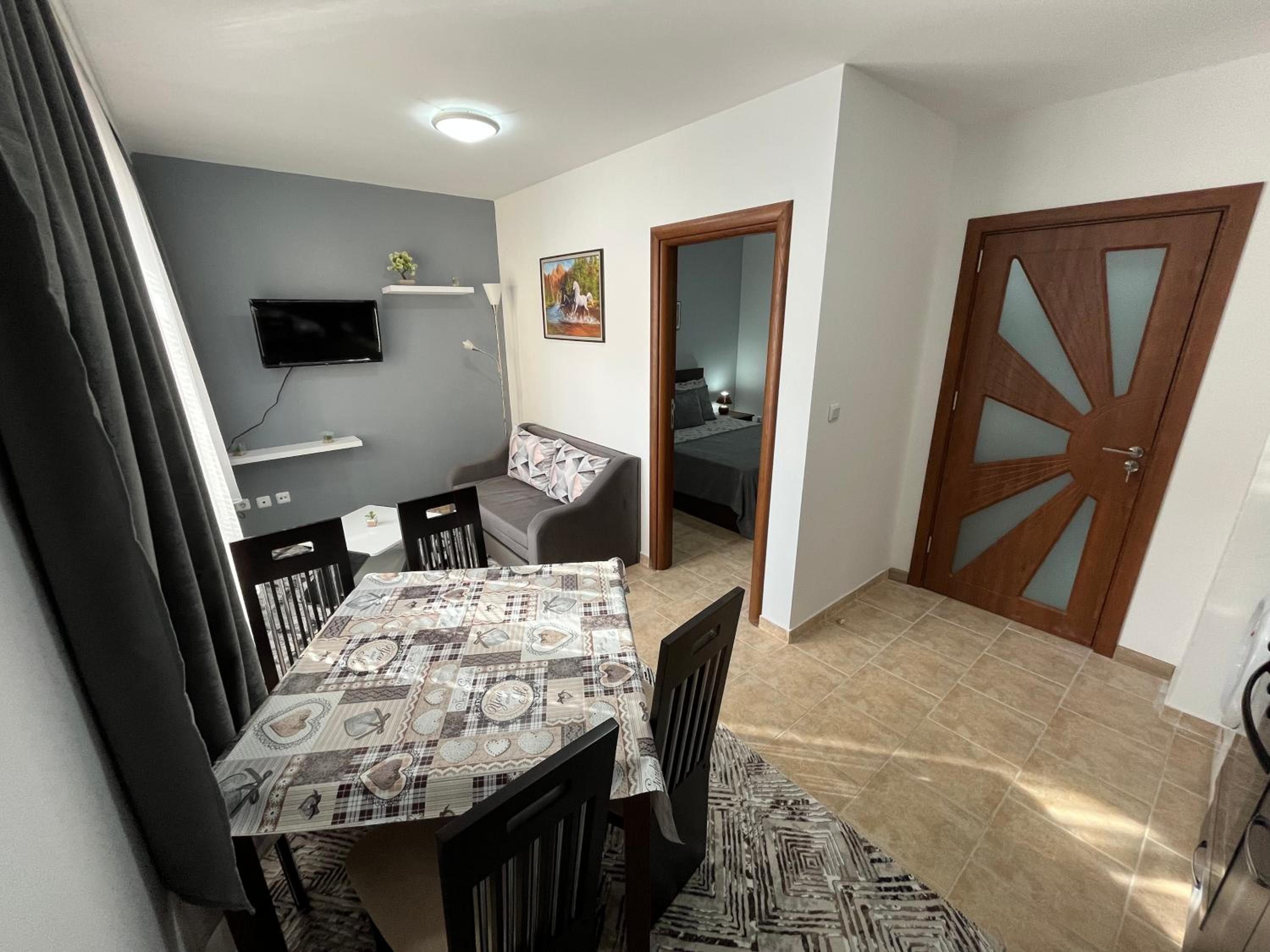MH Apartments - Cozy & Quality One Bedroom