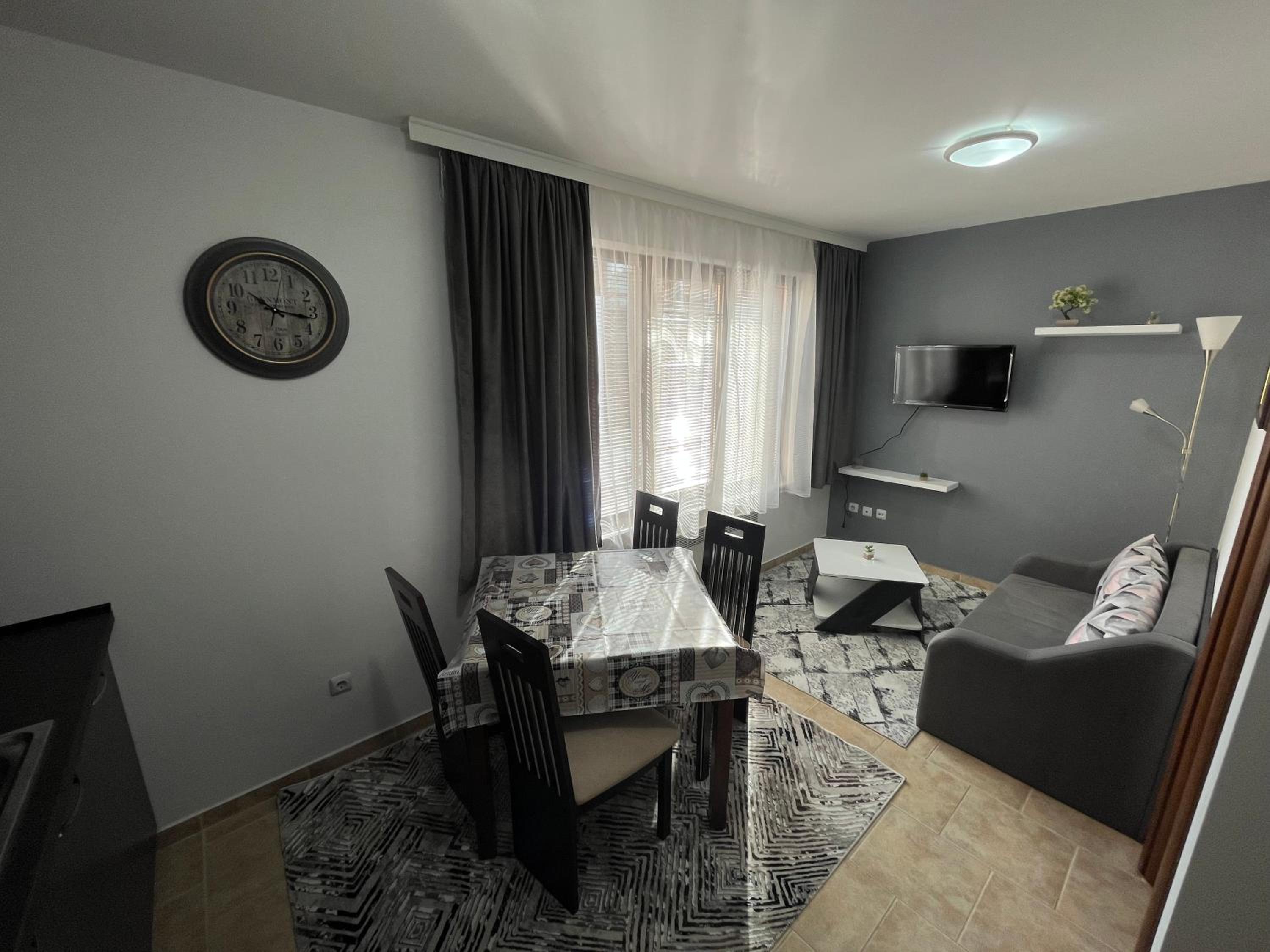 MH Apartments - Cozy & Quality One Bedroom