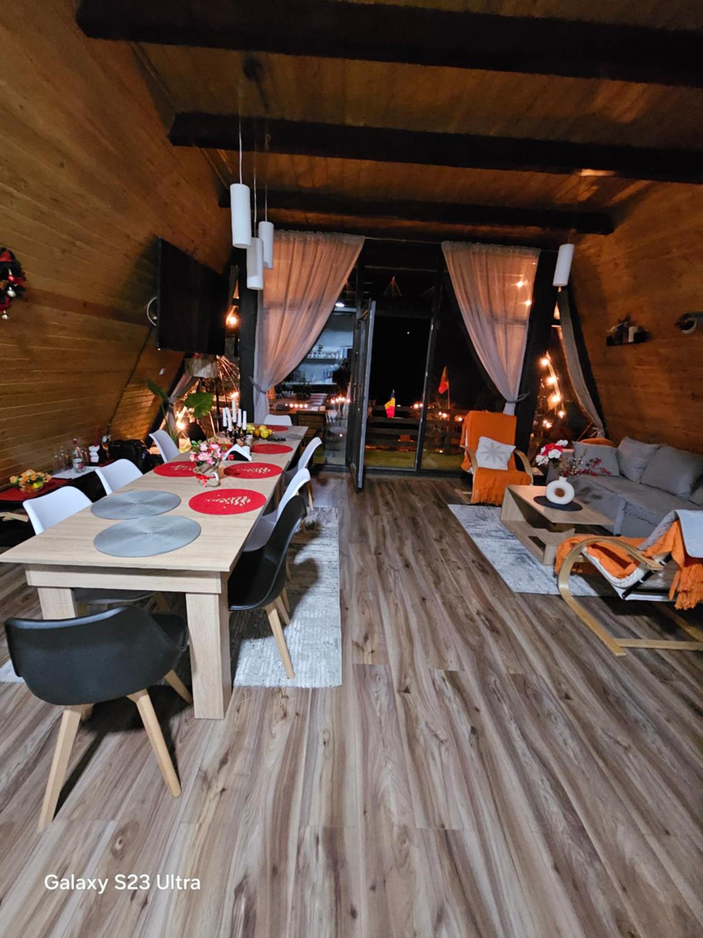 Cabana Apuseni Forest