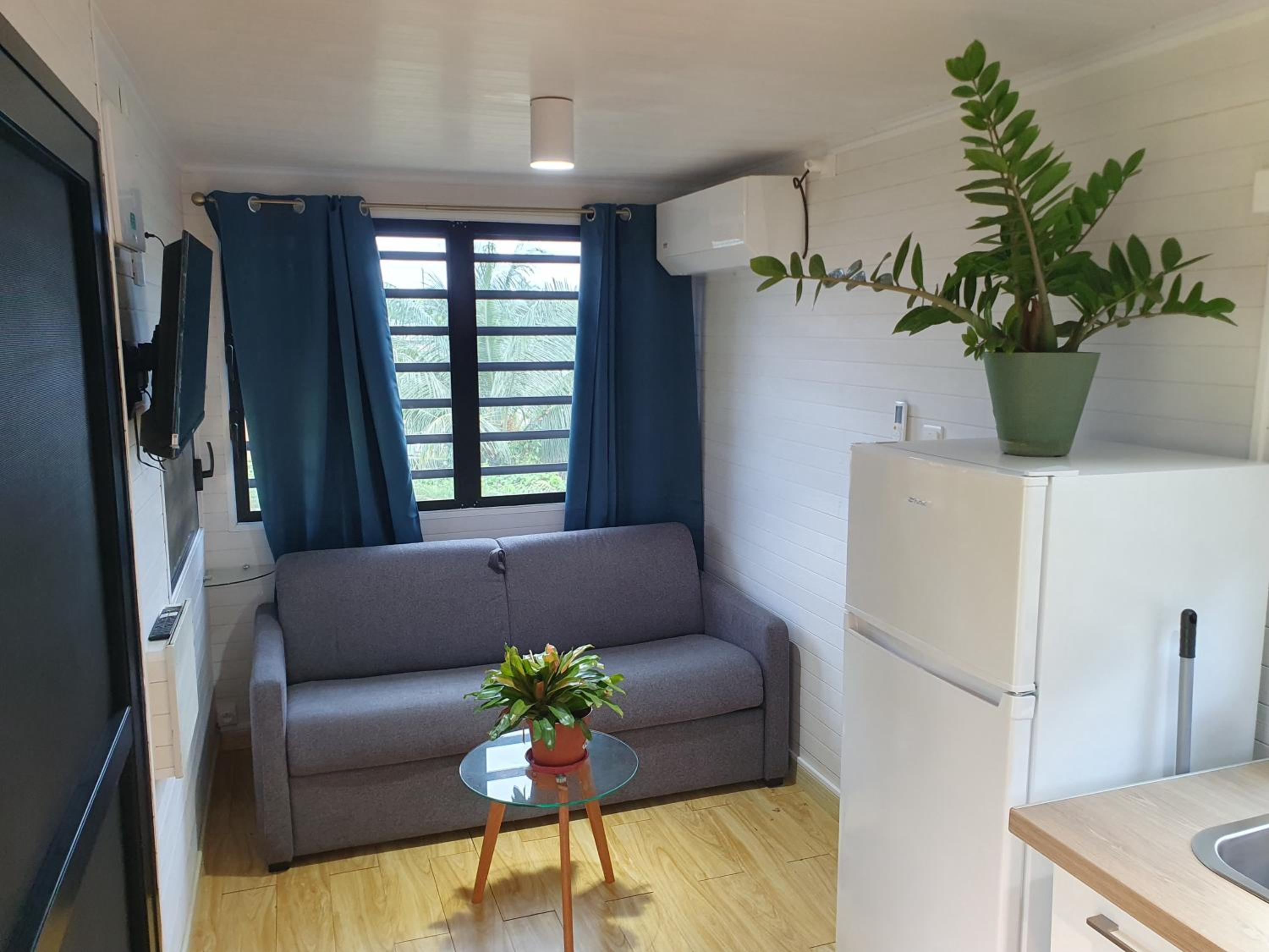 Les Maripas Studio 1 view 2
