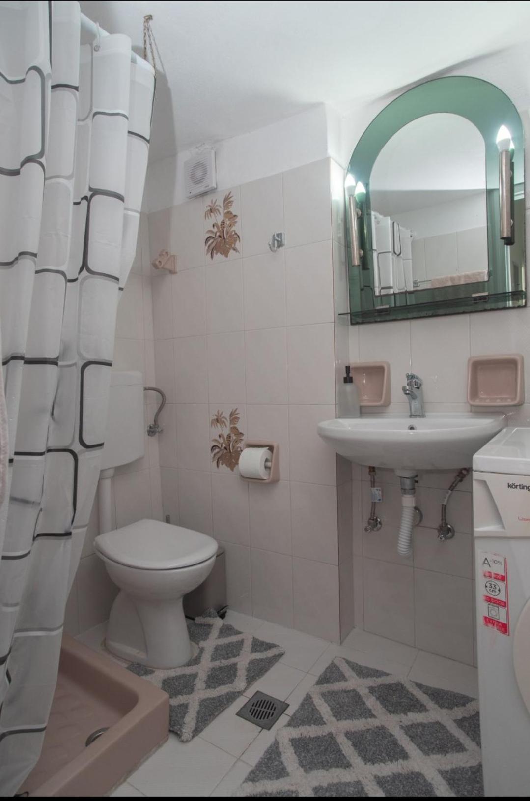 Alonaki home 1 view 3