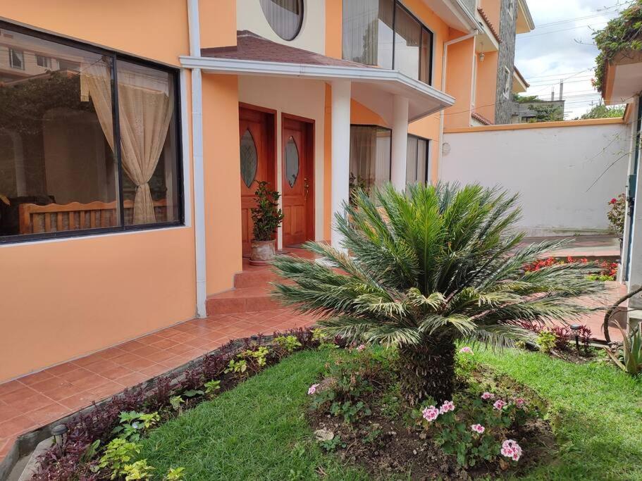 Apartamento Tranquilo y Espacioso cerca de Quito