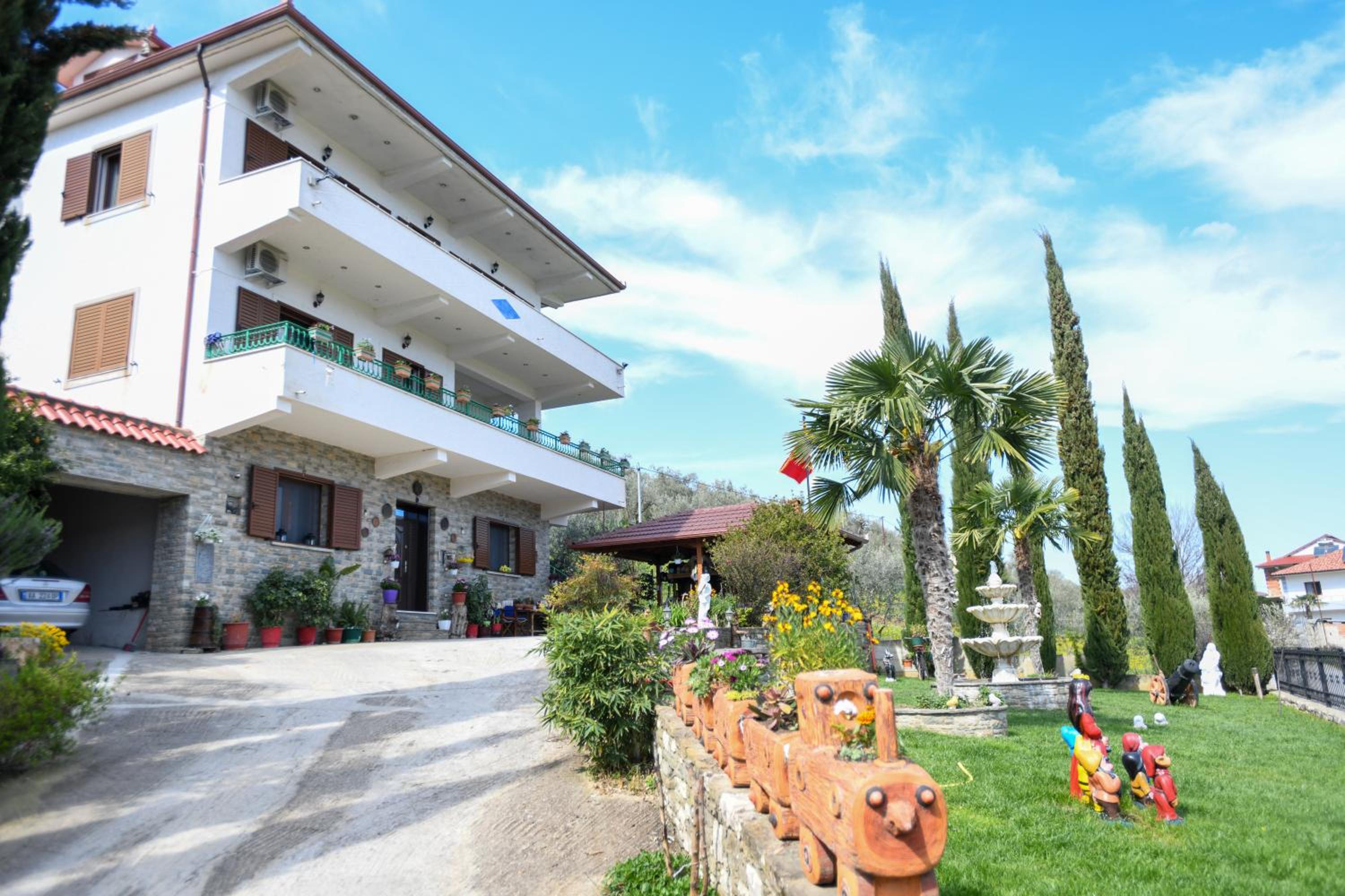 Villa Solitude