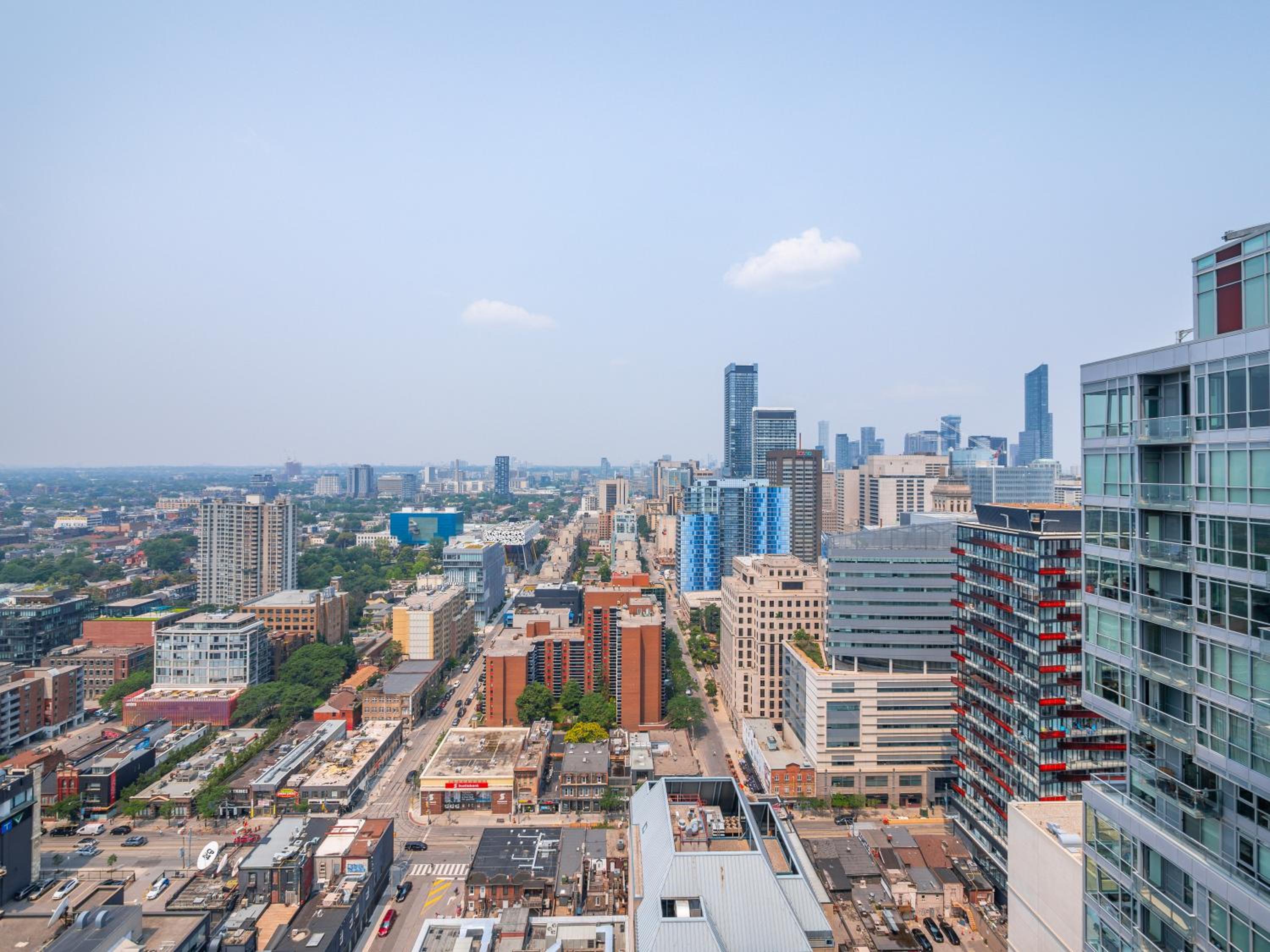 Designer One Bedroom Suite - Entertainment District Toronto