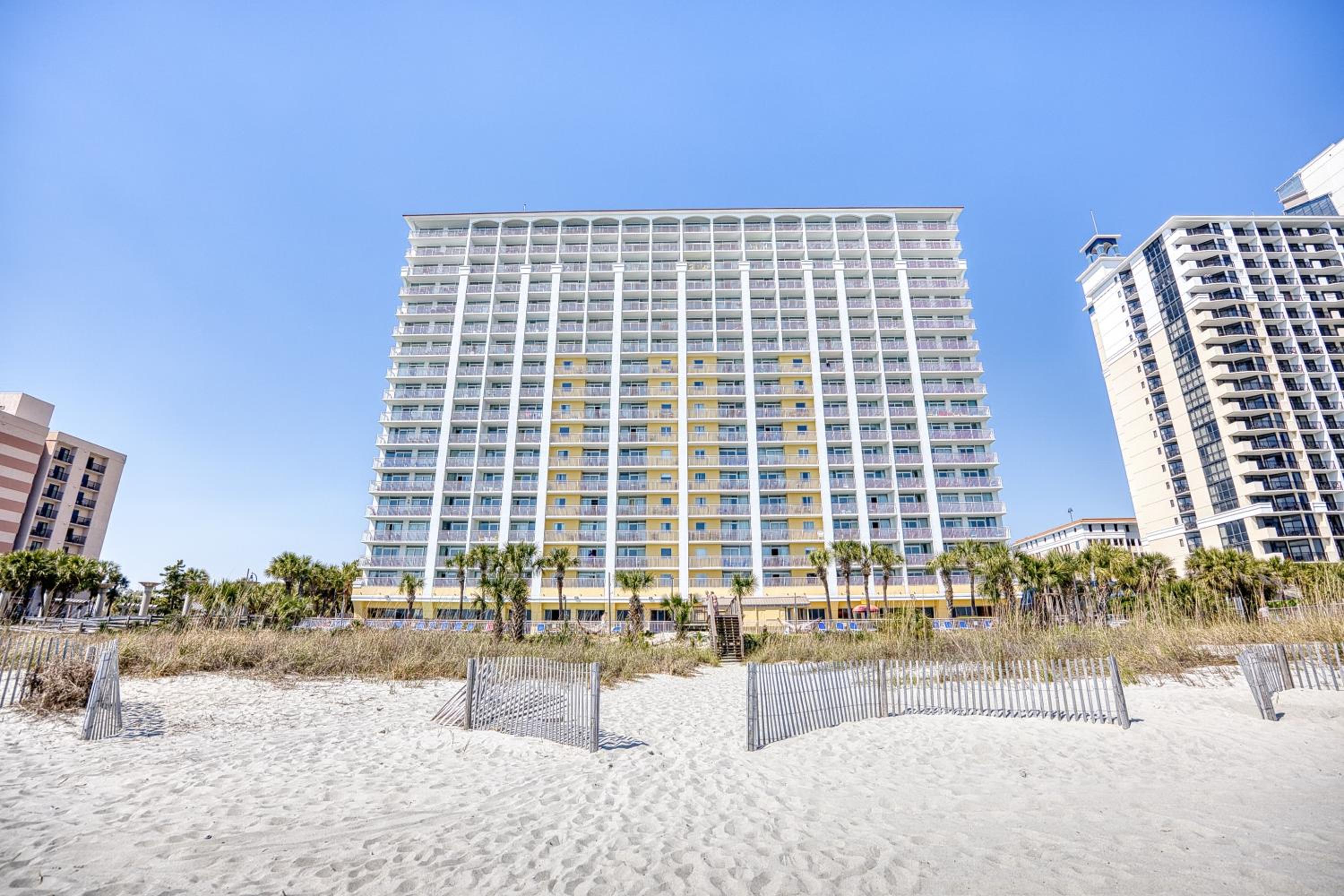 Oceanfront Beach Serenity Stay