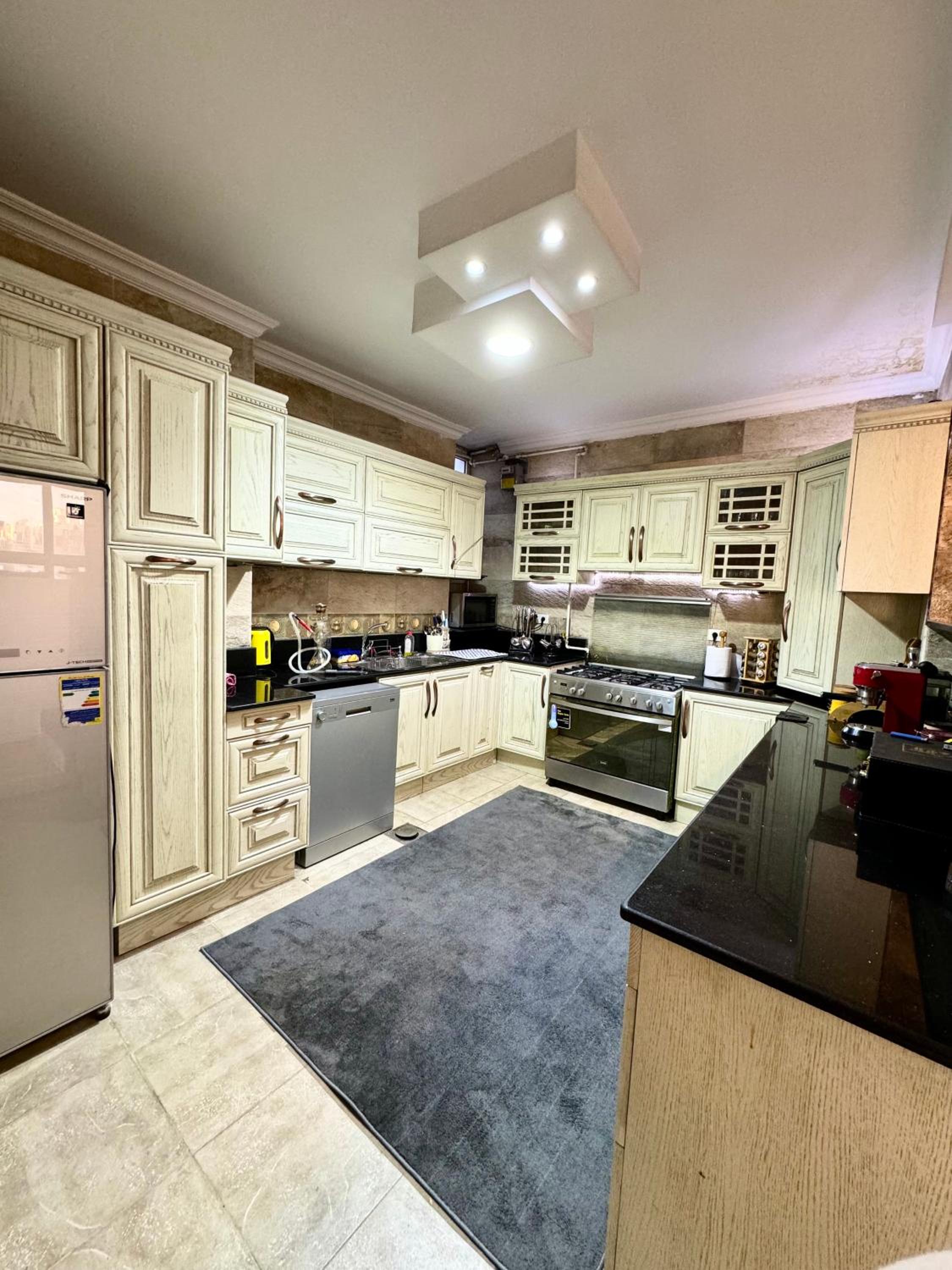 3BRS spacious apt, Nasr city
