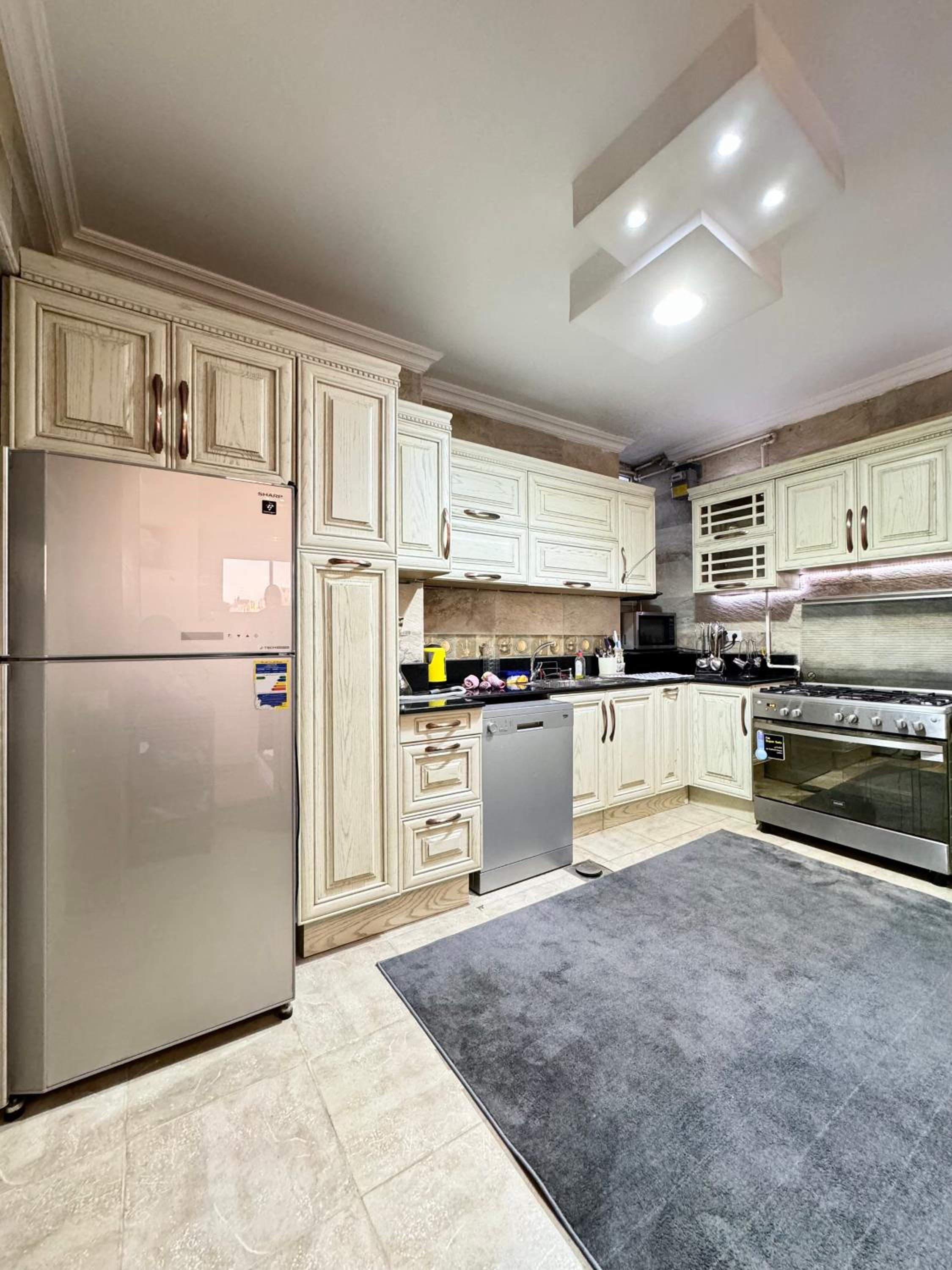 3BRS spacious apt, Nasr city