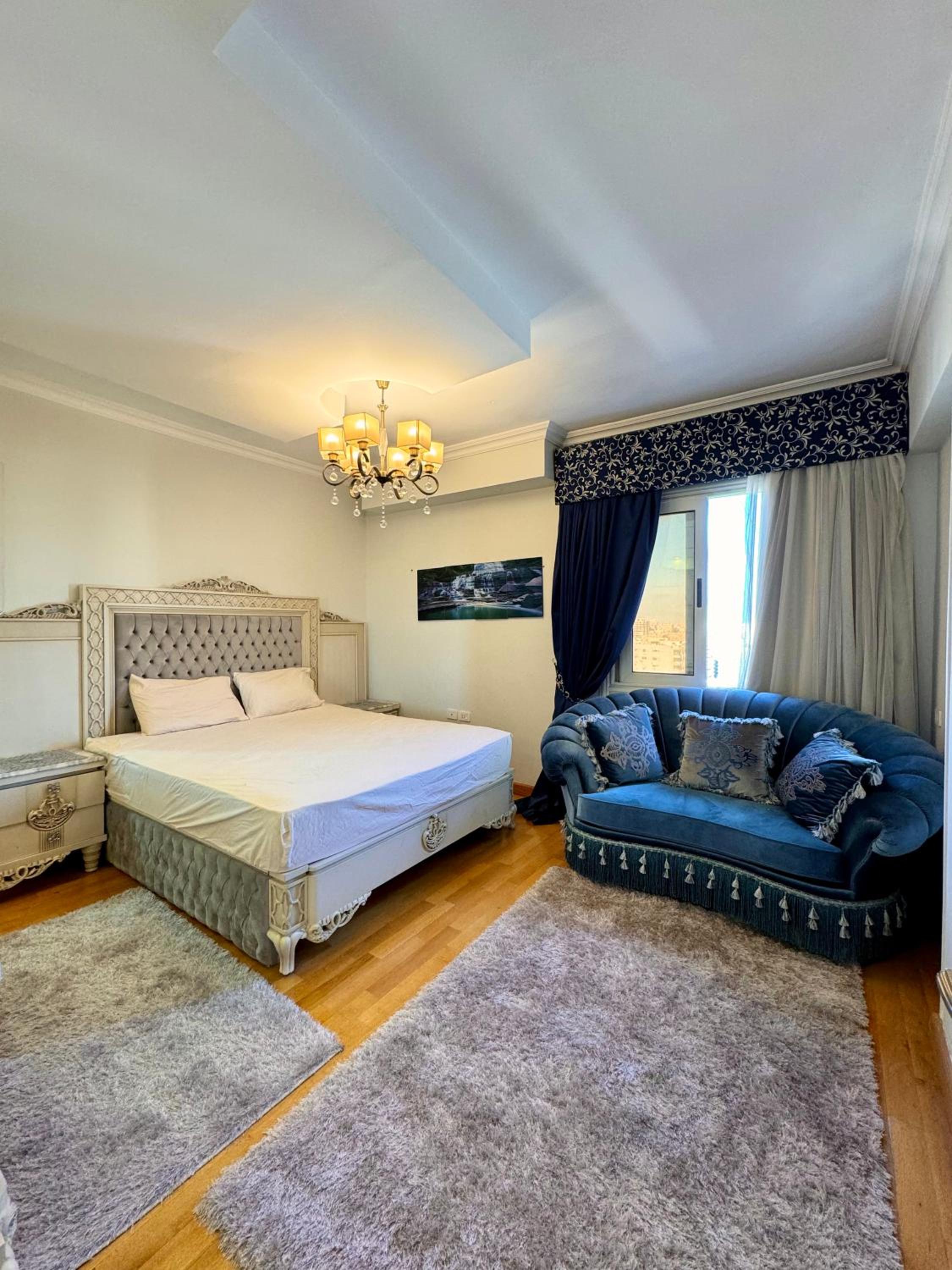 3BRS spacious apt, Nasr city