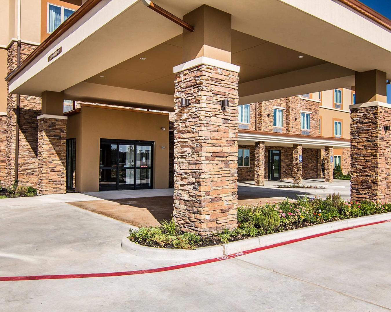 Lufkin Vacations - Sleep Inn Lufkin - Property Image 3