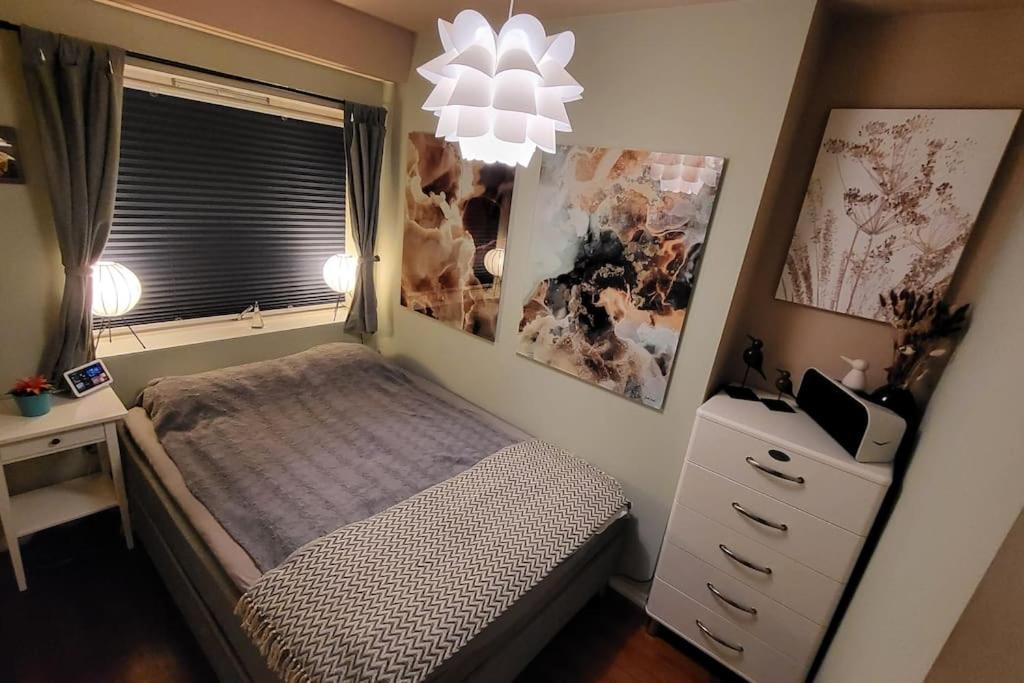 Superb and central place! Airb&b favorite view 4
