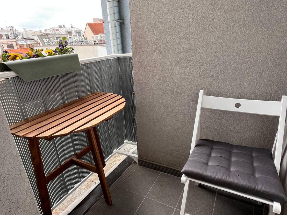 LEO Apartment FREE PARKING - President Palace