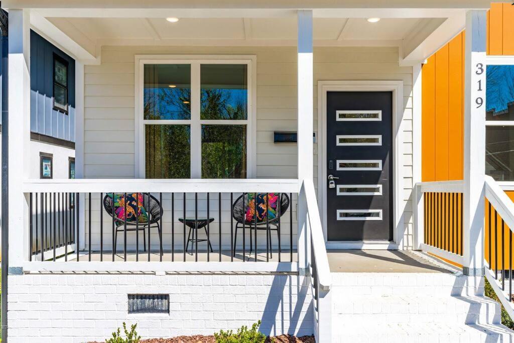 3bd Contemporary in Raleigh: 5mins to Downtown view 5