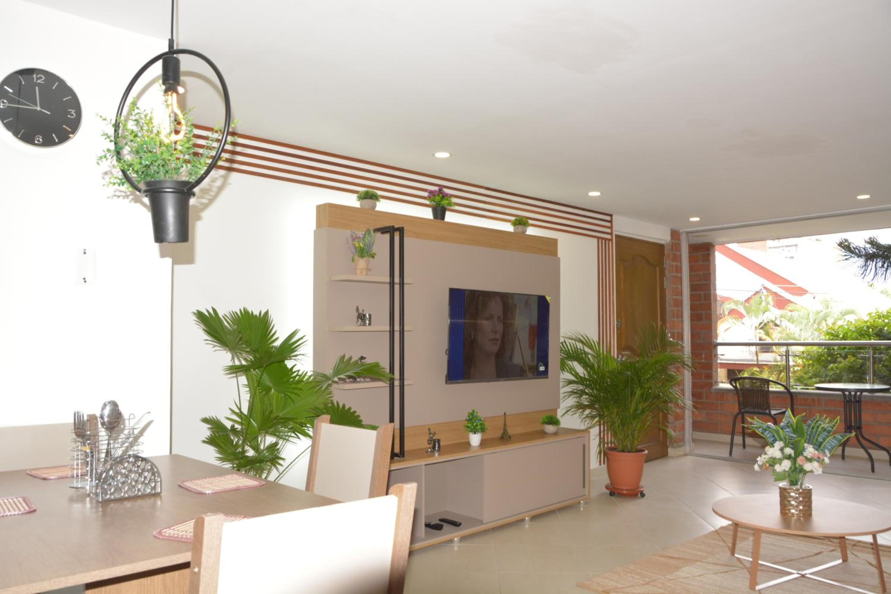 Moderno y céntrico apartamento con impresionantes vistas a la montaña 202