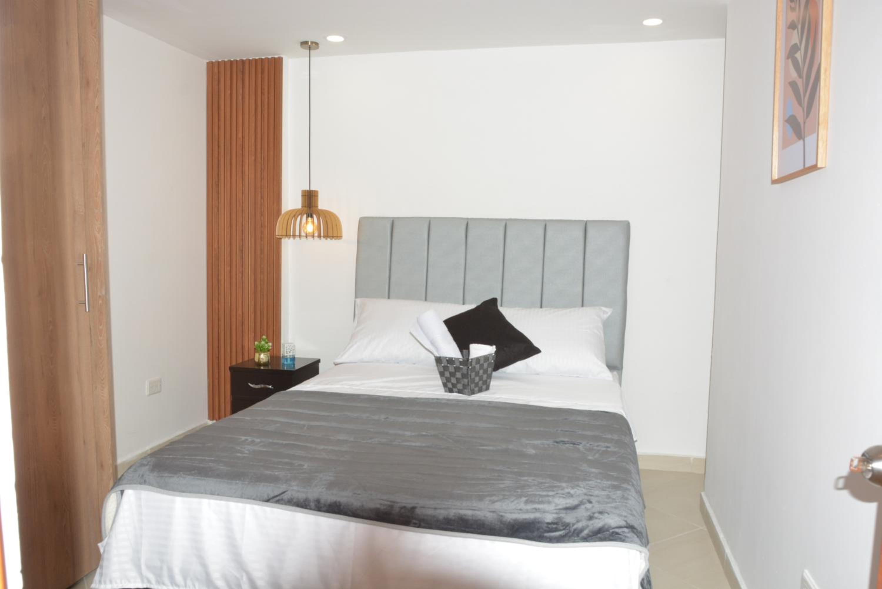 Moderno y céntrico apartamento con impresionantes vistas a la montaña 202