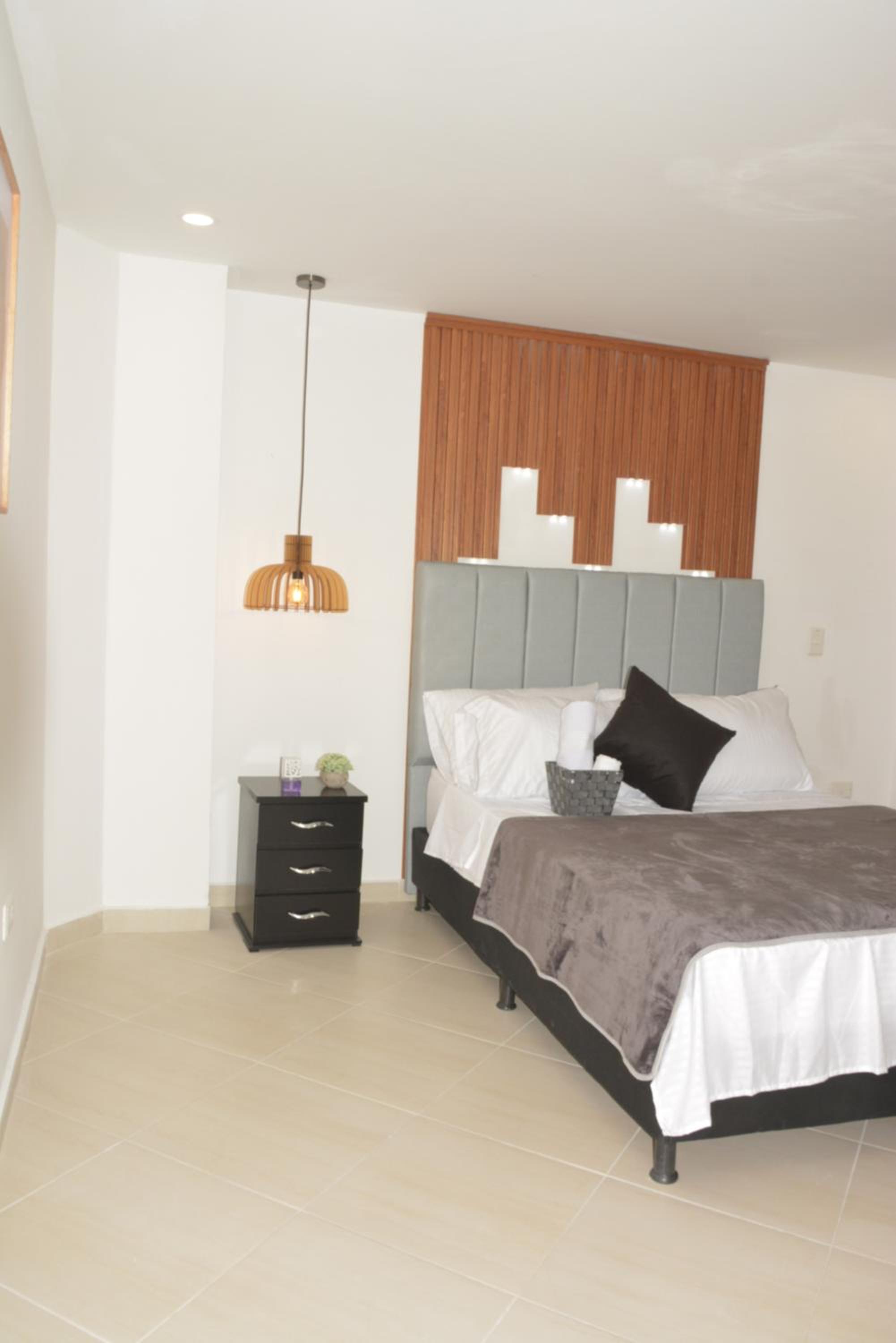 Moderno y céntrico apartamento con impresionantes vistas a la montaña 202