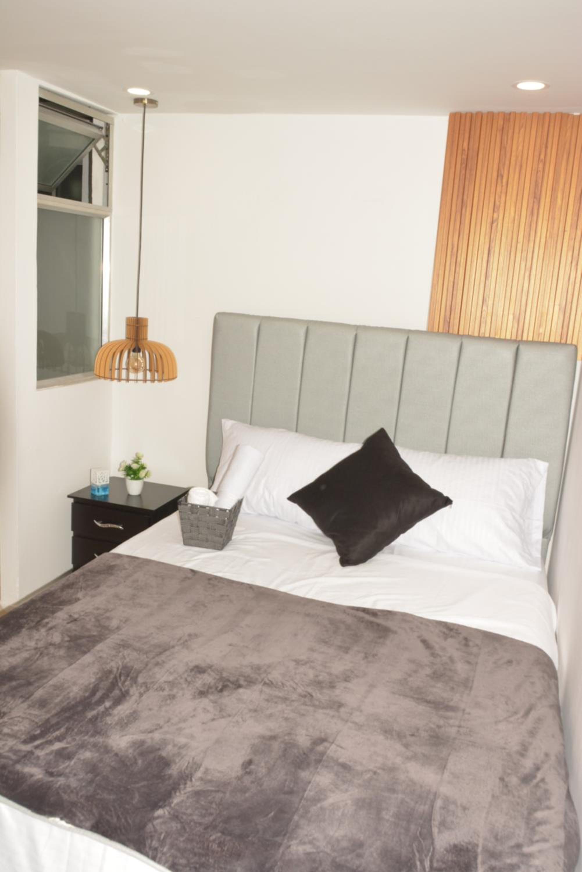 Moderno y céntrico apartamento con impresionantes vistas a la montaña 202