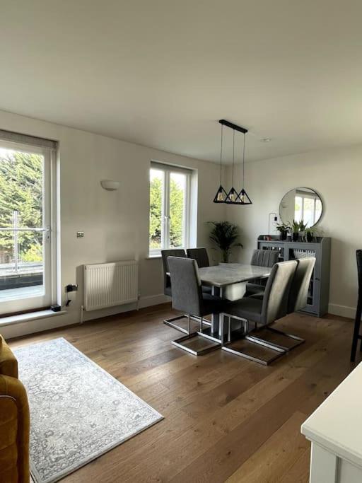 London Southgate 2bed Apartment