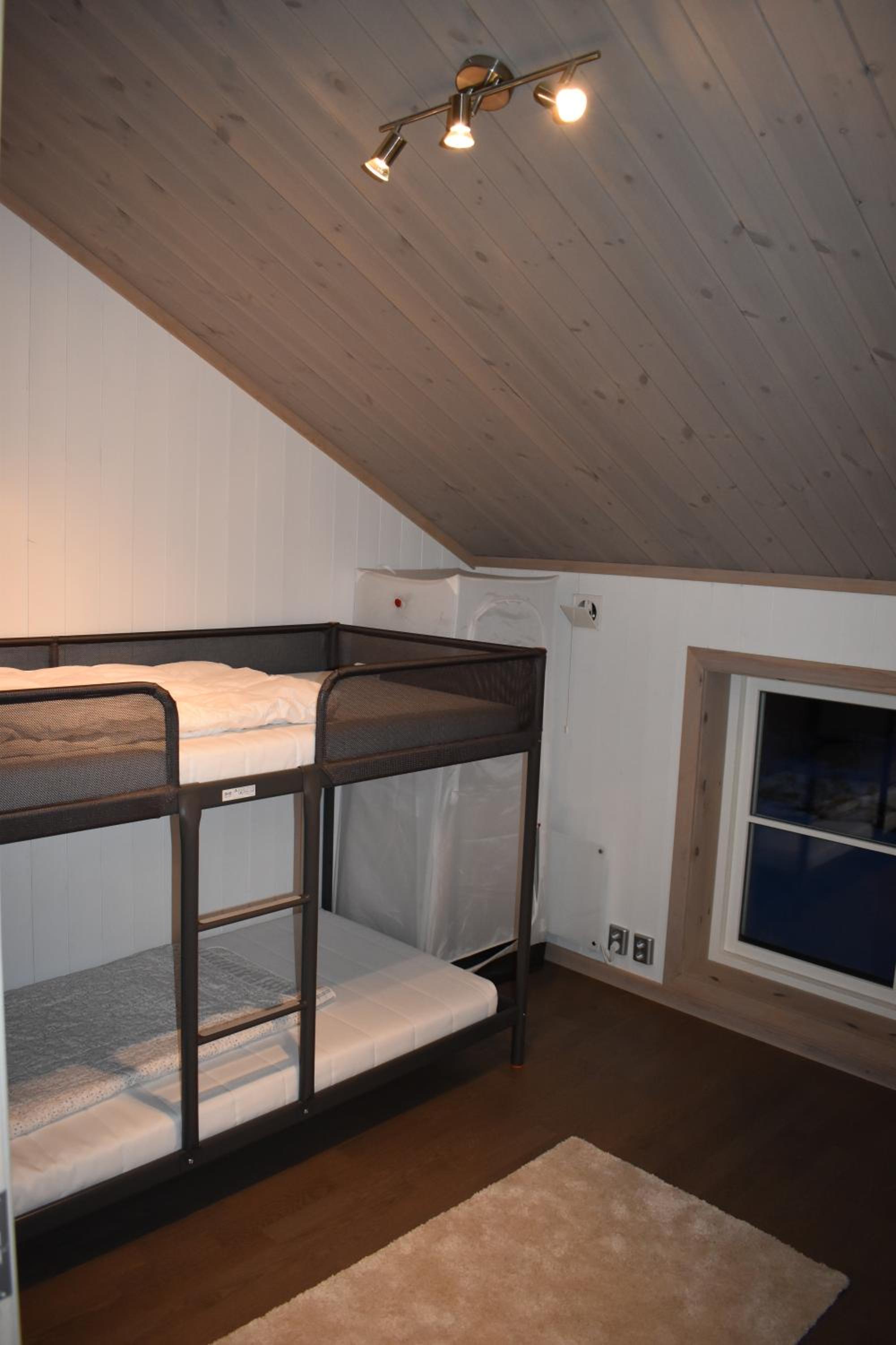 A wonderful estate of two houses for all seasons! view 3