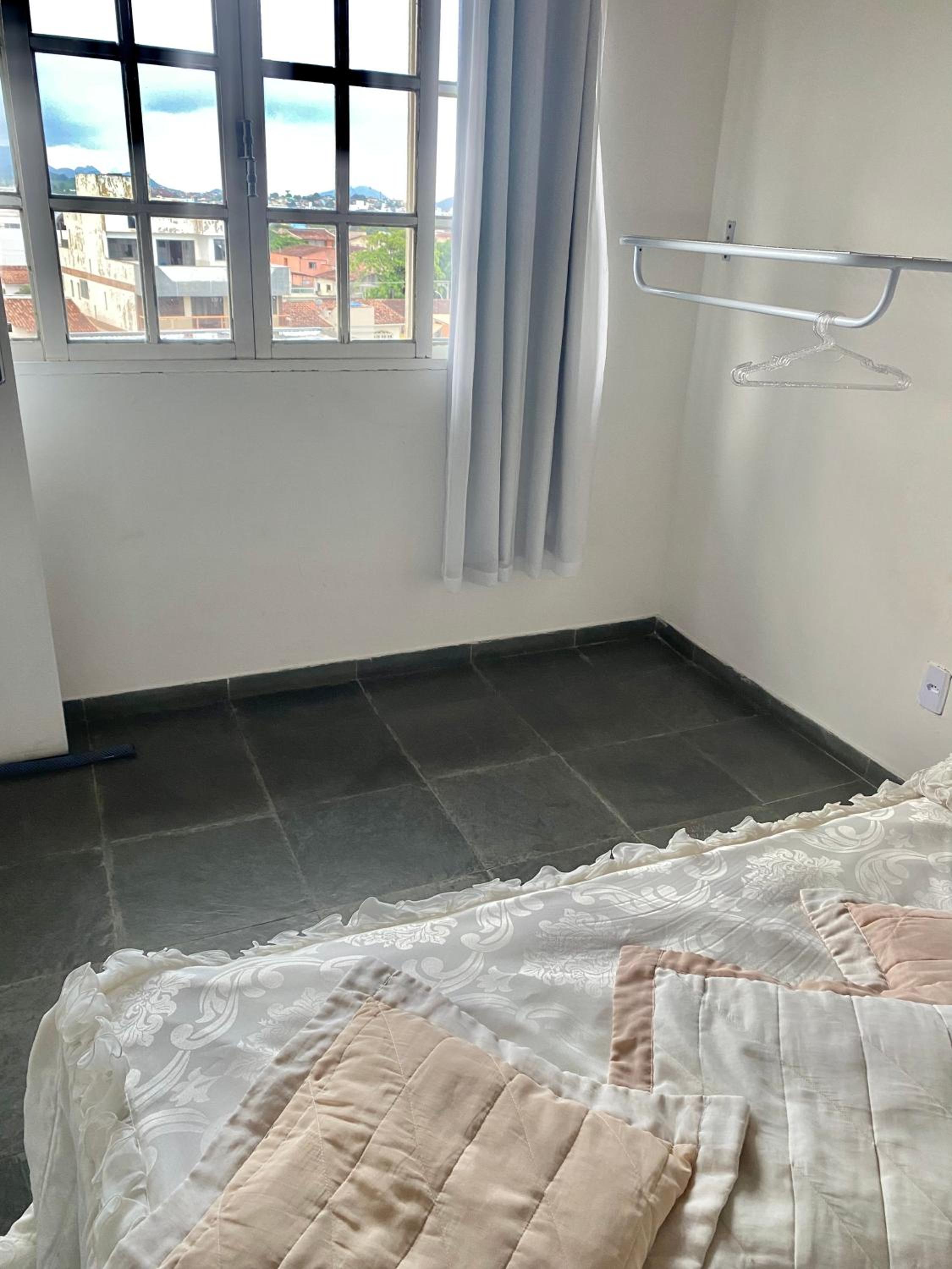 CASA EM GUARAPARI