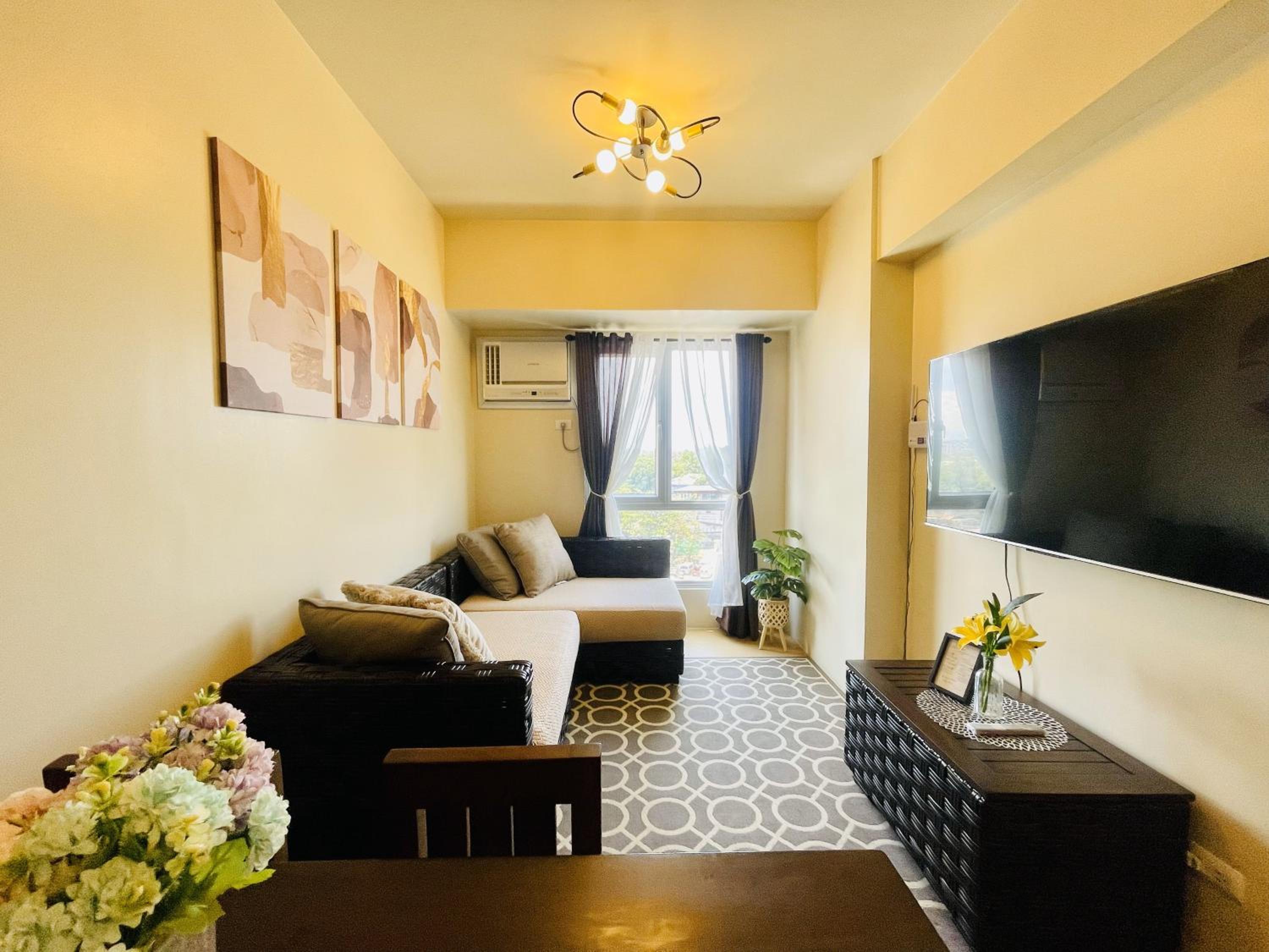 Sunset View 1-BR Unit at Centrio Tower beside Ayala Mall Downtown CDO view 4