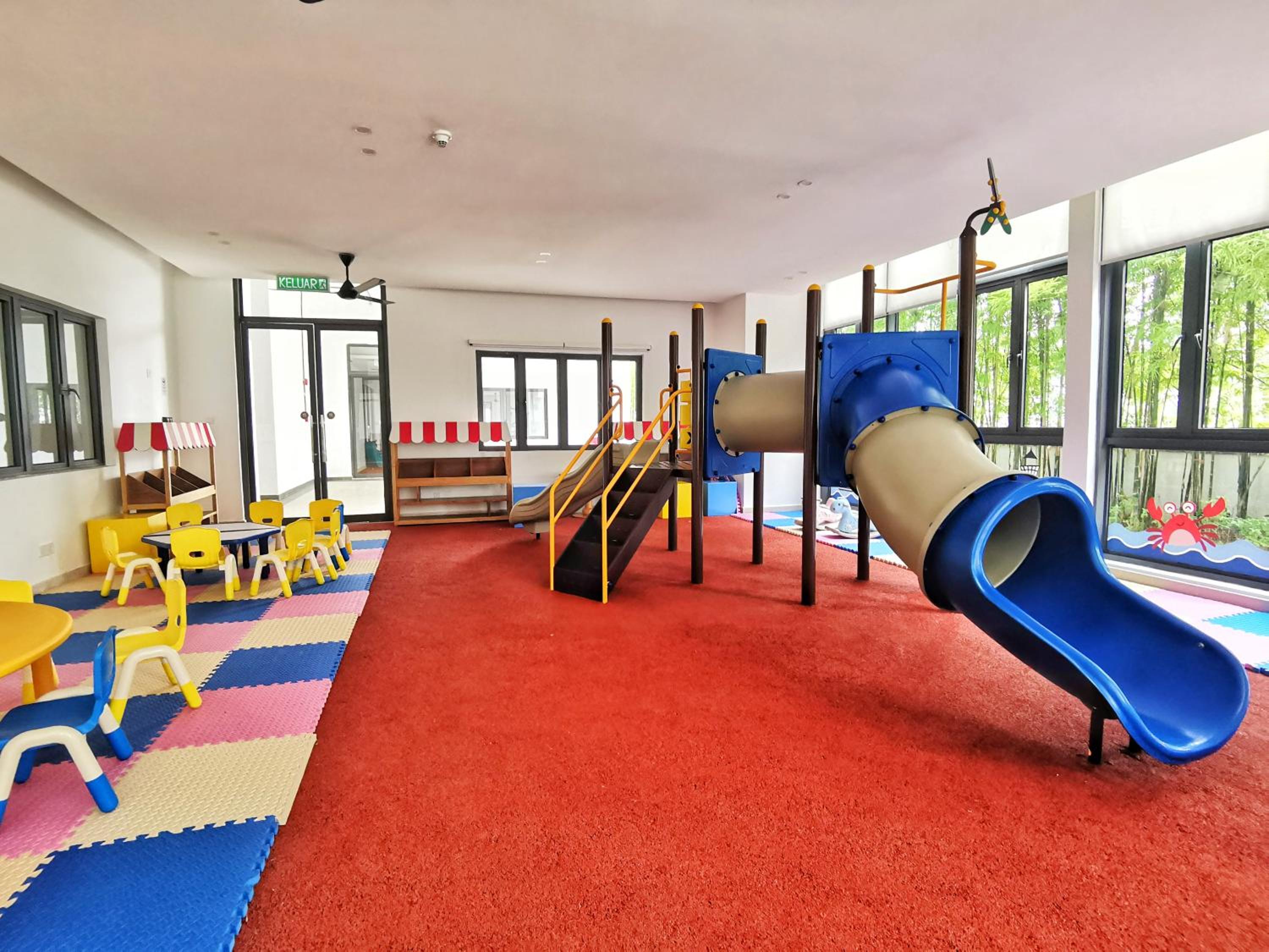 Yussy Homestay at R&F Princess Cove