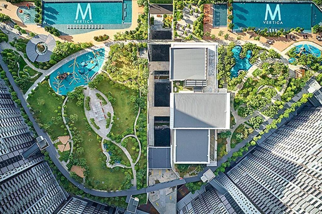 M Vertica-Little Green Haven Infinity Pool Gym