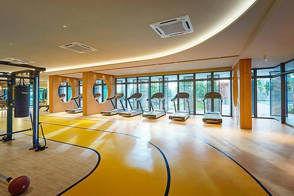 M Vertica-Little Green Haven Infinity Pool Gym