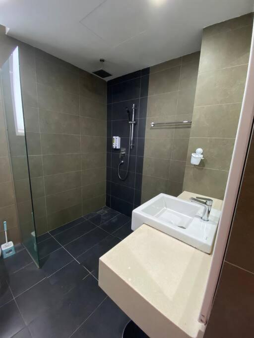 CozyVista Setapak Central Mall 10Pax 3BR 2CarPark