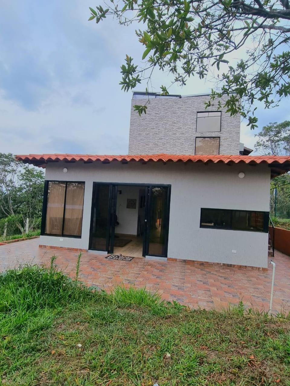 cabaña barbosa-velez con piscina