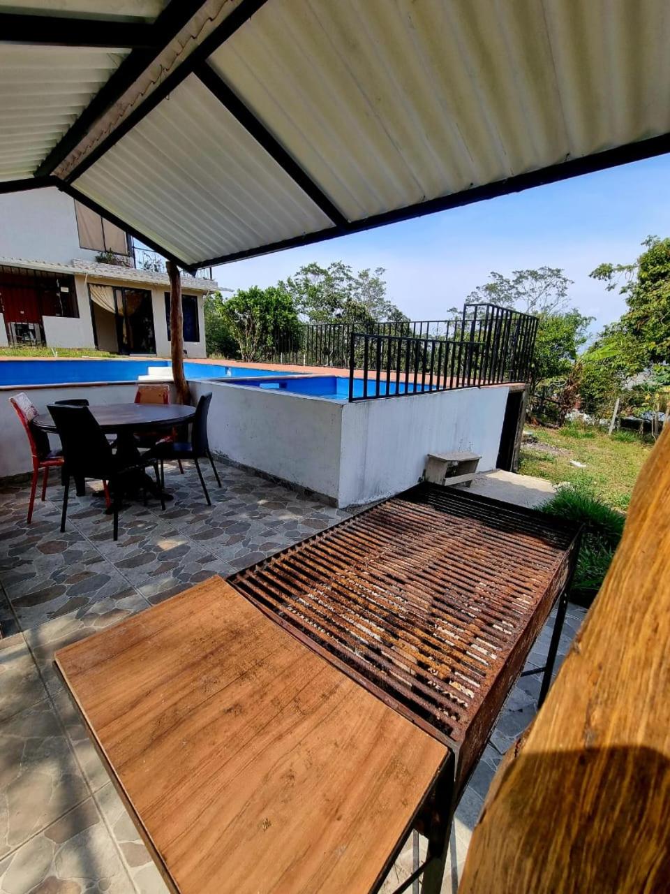 cabaña barbosa-velez con piscina