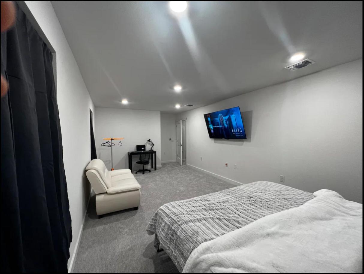 Banty Villa - Master Lounge