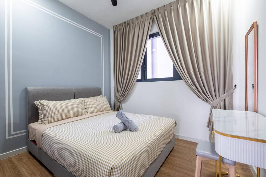Fairy M Vertica 4Bedroom 8pax Infinity Pool Gym