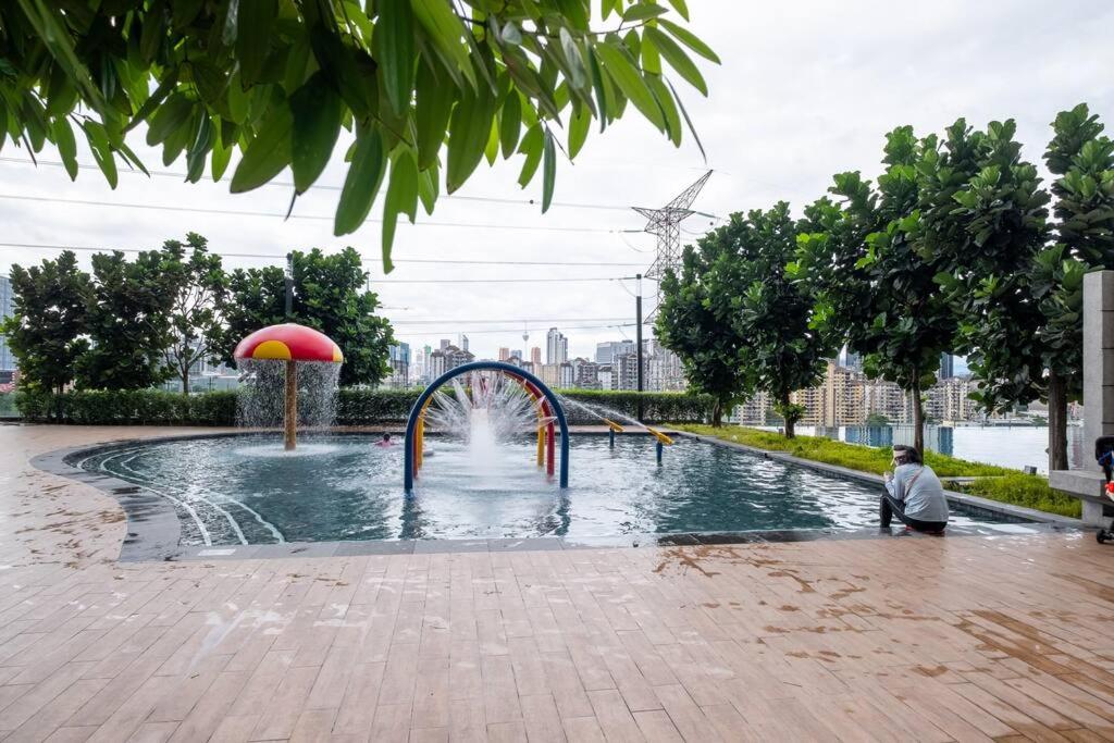 Fairy M Vertica 4Bedroom 8pax Infinity Pool Gym