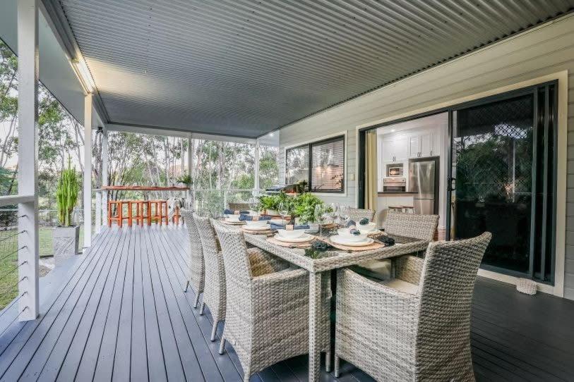 Agnes Bliss – Luxe 4BDR Coastal Retreat, Sleeps 12, Expansive Deck, Prime Central Location Agnes Water 1770