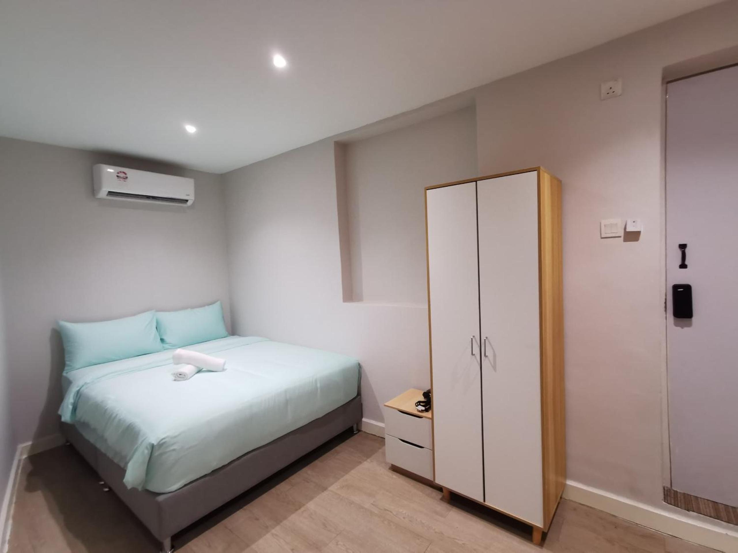 Autumn Guesthouse's near Jalan Alor Bukit Bintang