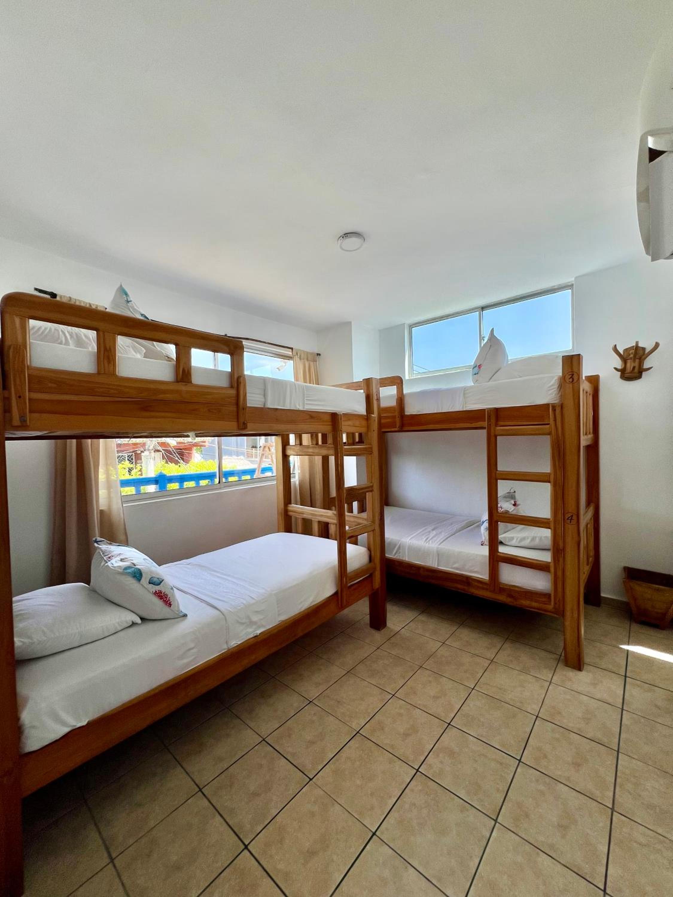Hostel Beach House