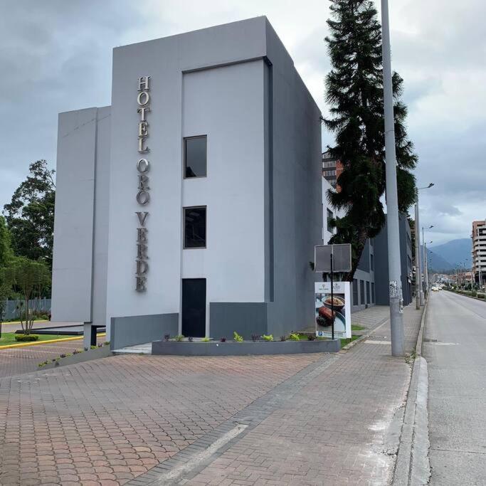 Urban Andes Retreat