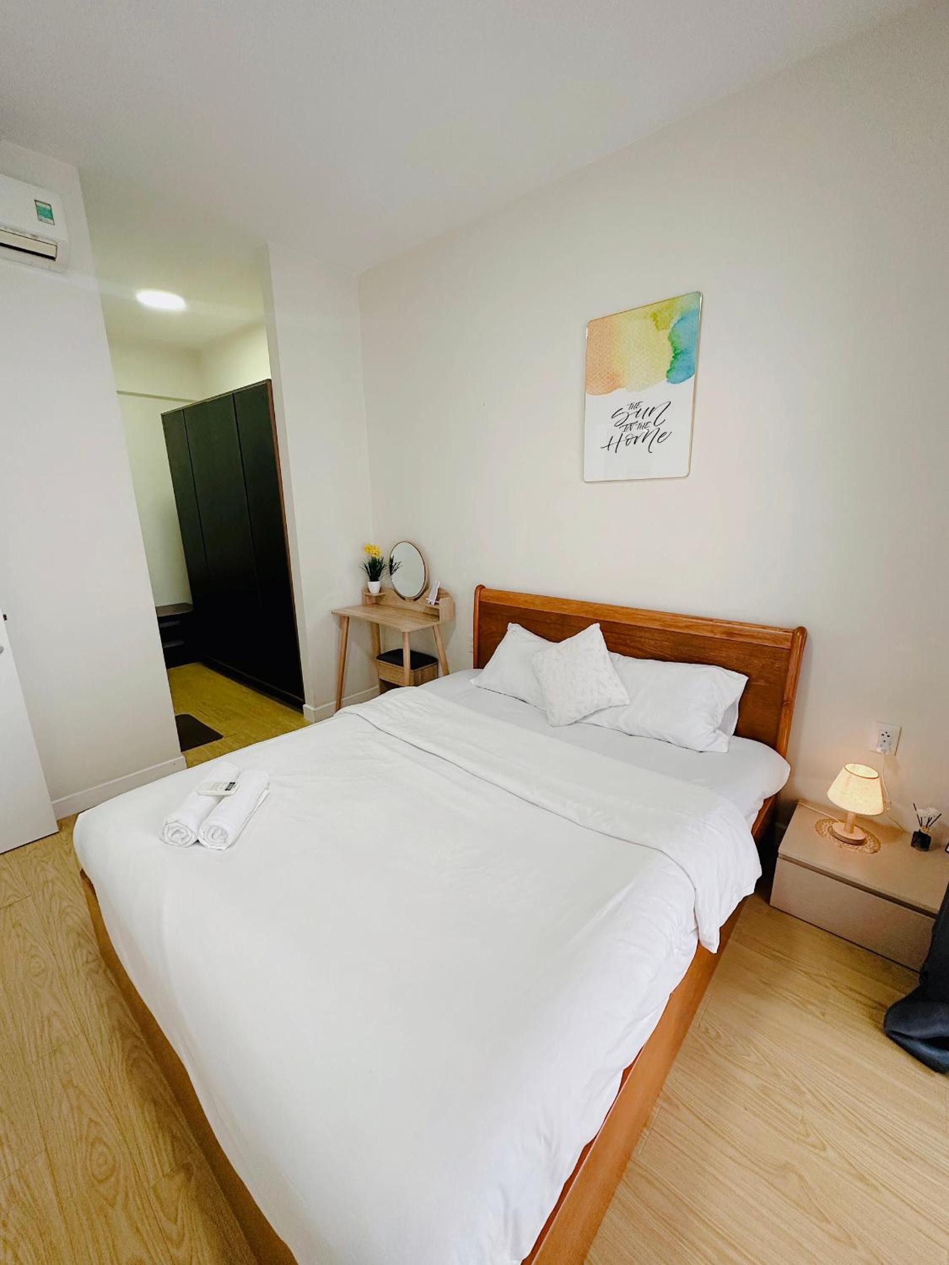 HHomes - 2 Bedroom Sunset view Big Balcony & Pool Gym at Masteri Thao Dien