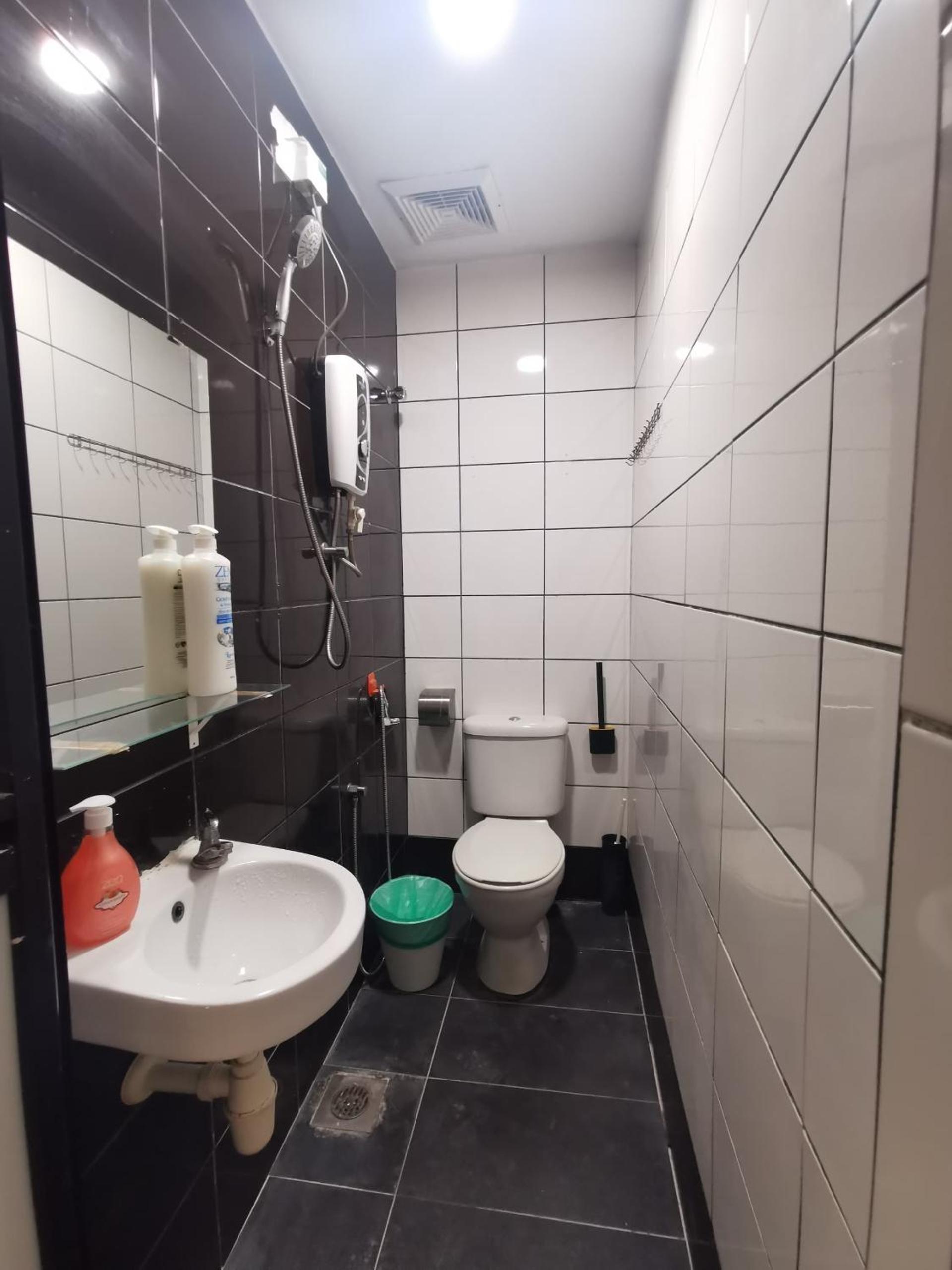 Autumn Guesthouse's near Jalan Alor Bukit Bintang
