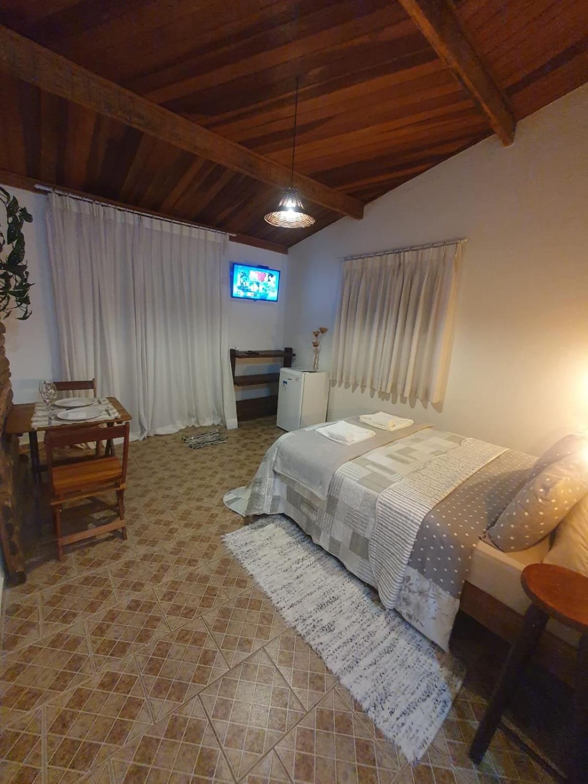 Villa das Palmeiras Chalés & Camping view 3