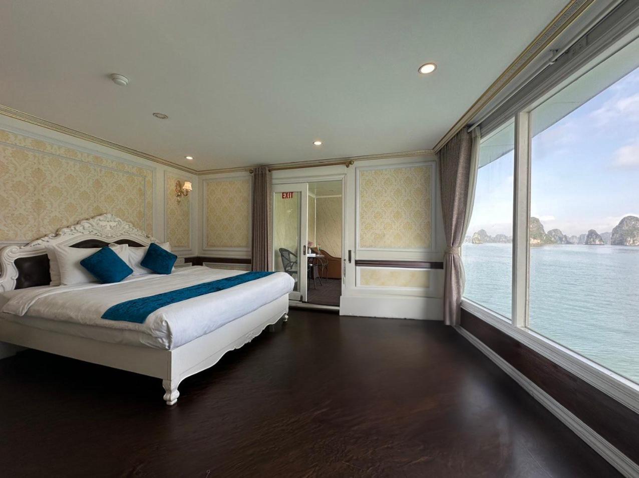 HaLONG AQUAMARINE ROYAL CRUISE