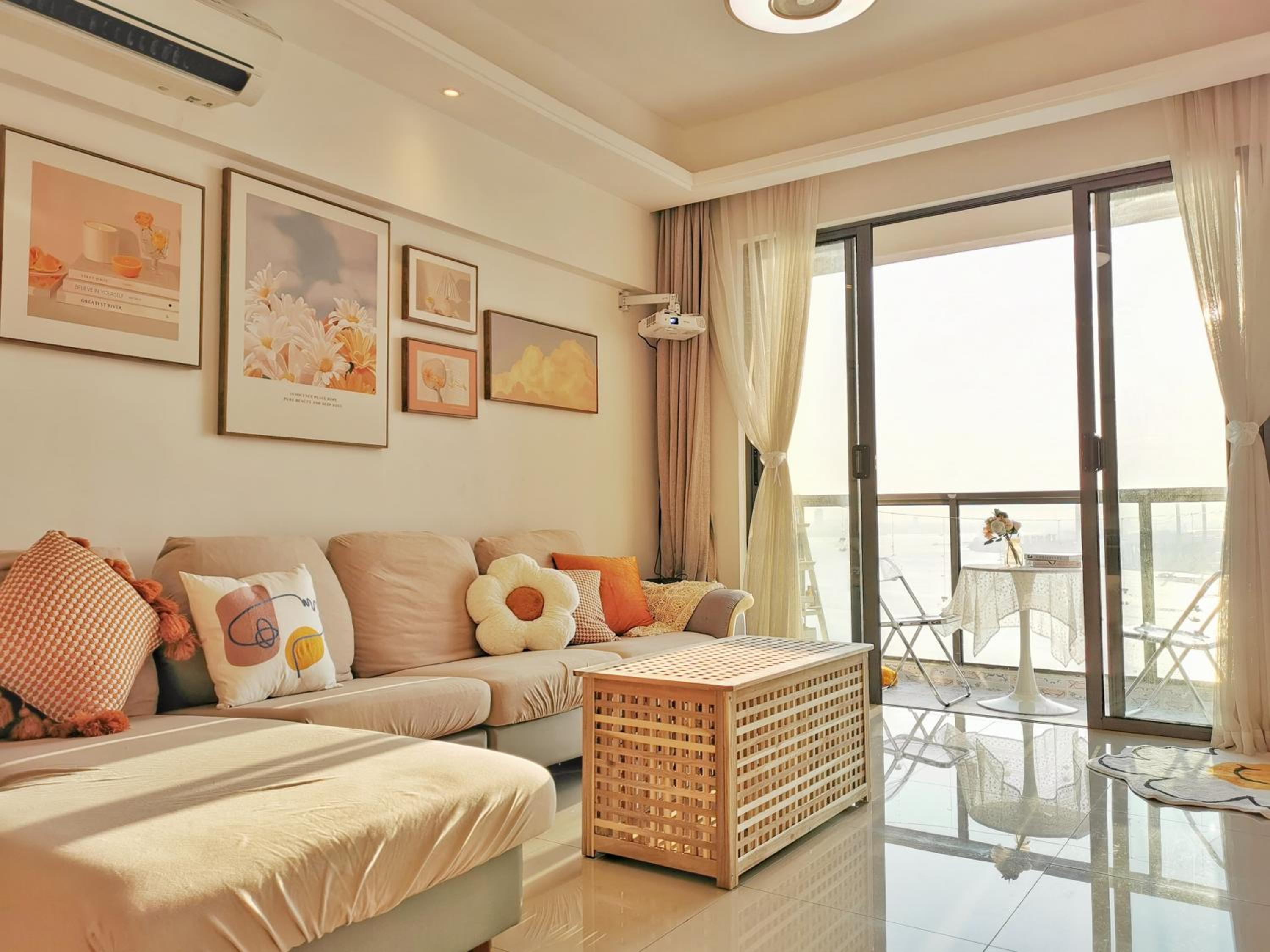 Yussy Homestay at R&F Princess Cove