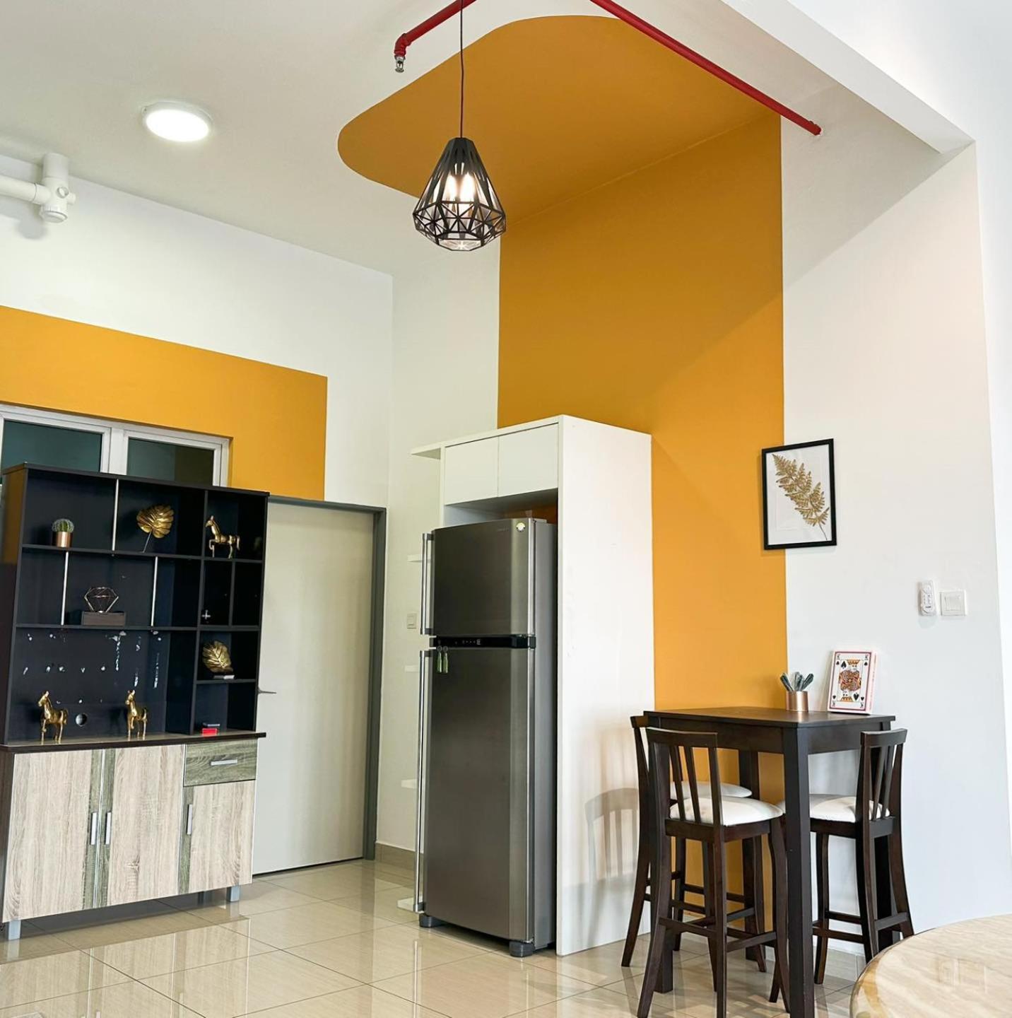 Manhattan Austin By JC Home