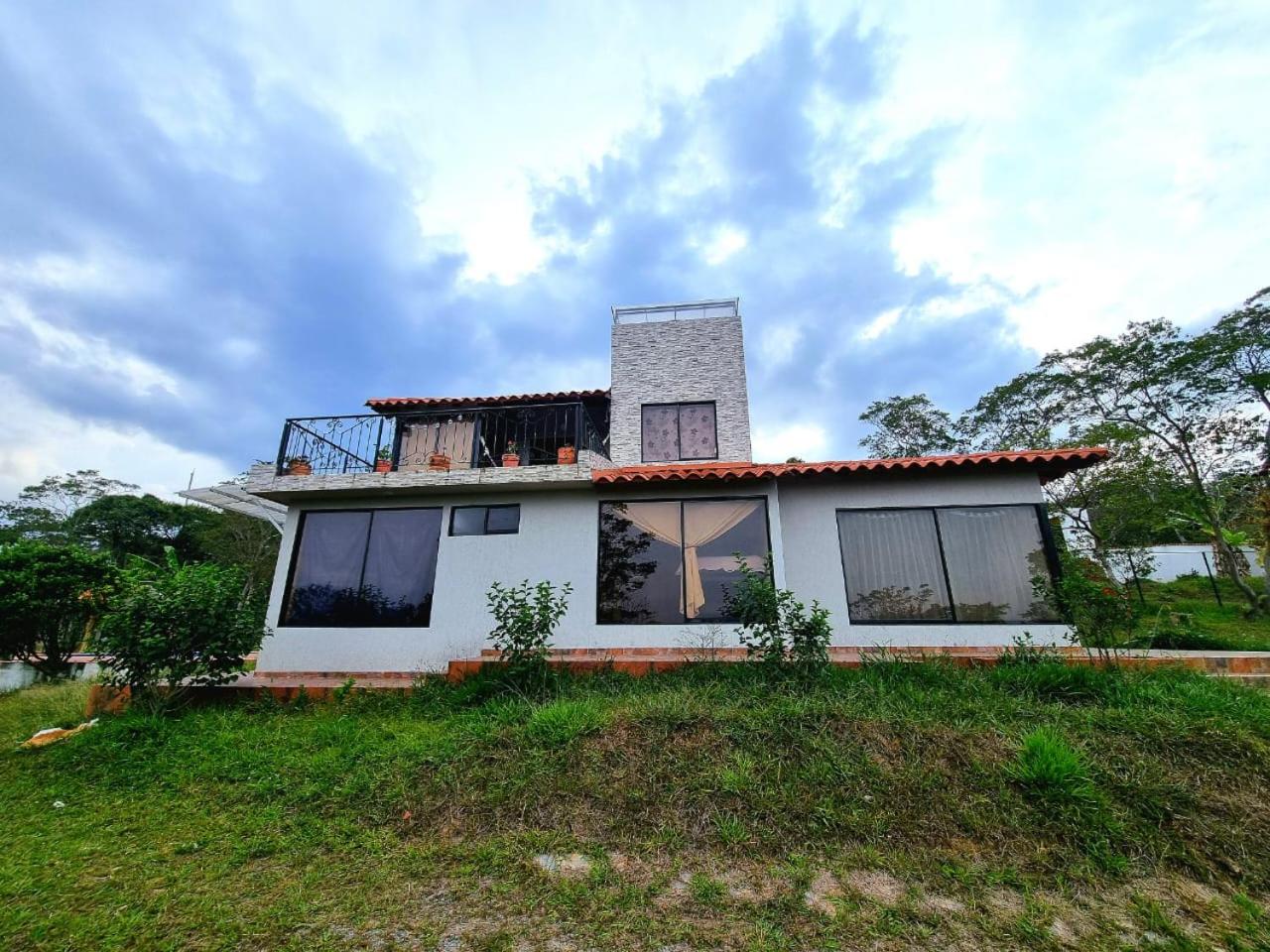 cabaña barbosa-velez con piscina