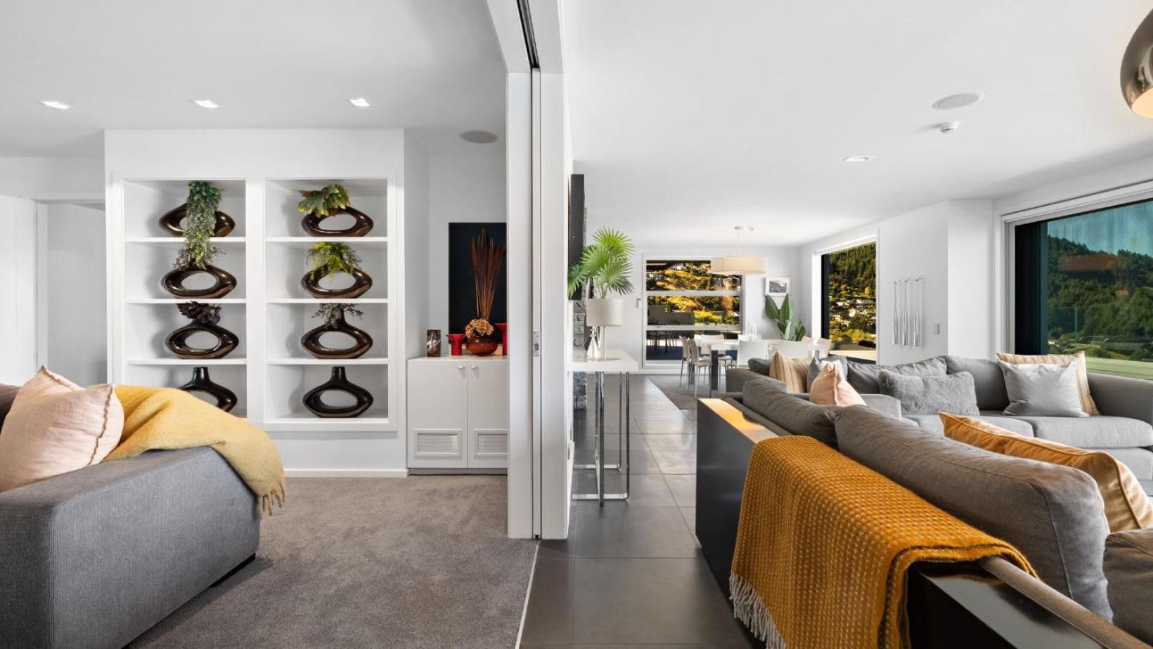 Lordens Penthouse- Hot Tub- BBQ- Gas Fire