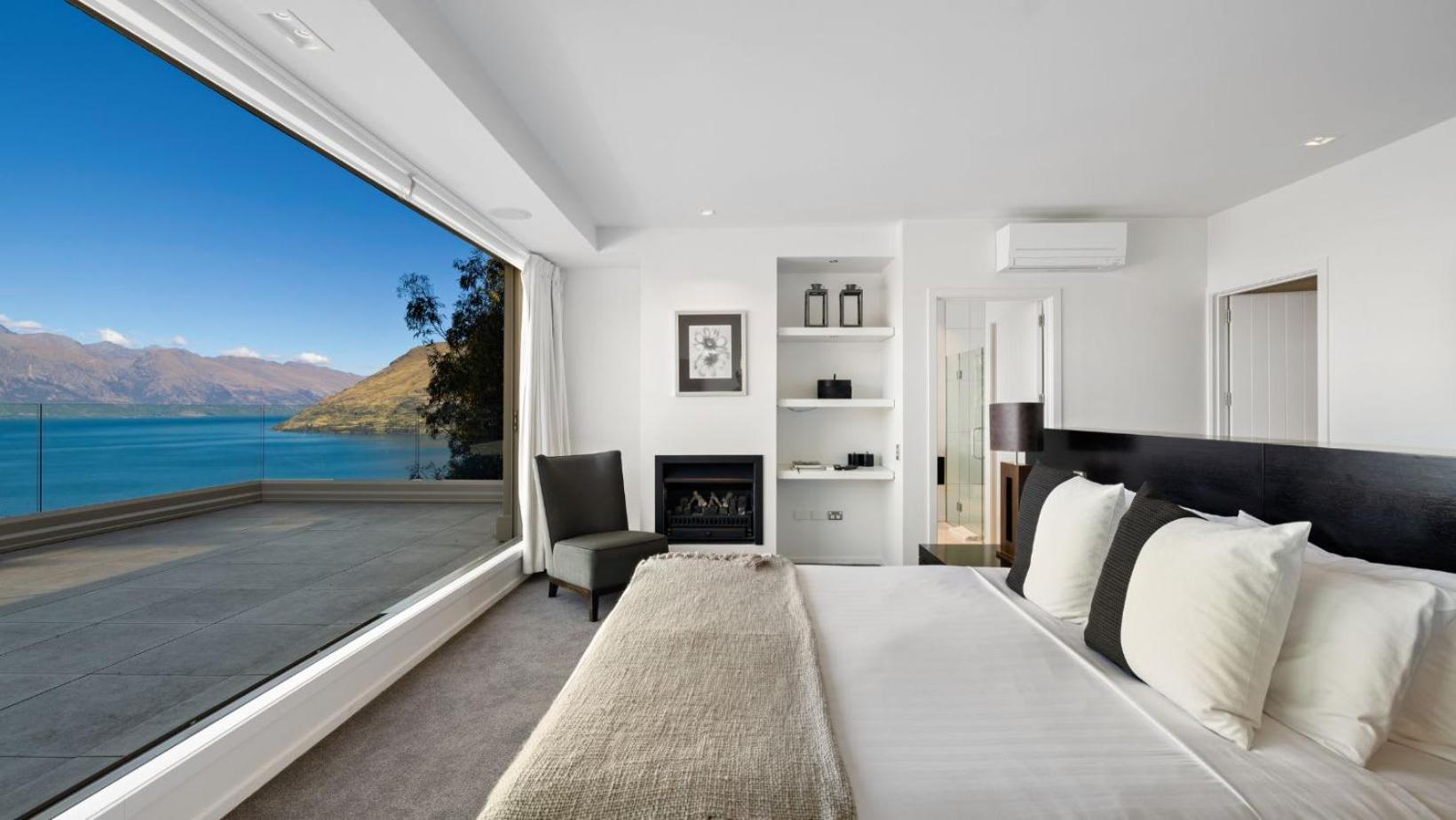 Lordens Penthouse- Hot Tub- BBQ- Gas Fire