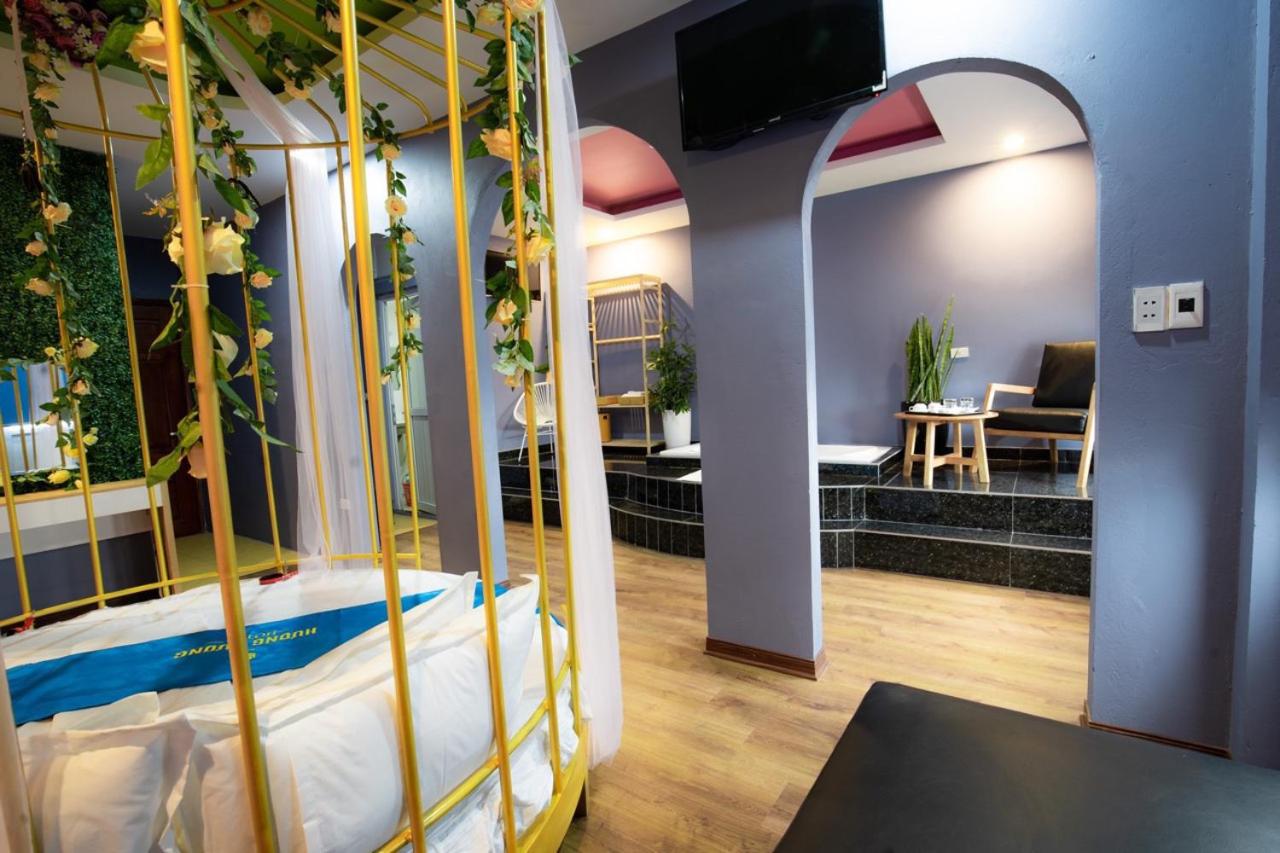 Hướng Dương Hotel - Yên Xá, HN - by BAY LUXURY