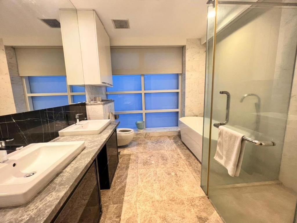 The Platinum Serviced Suites by Faced