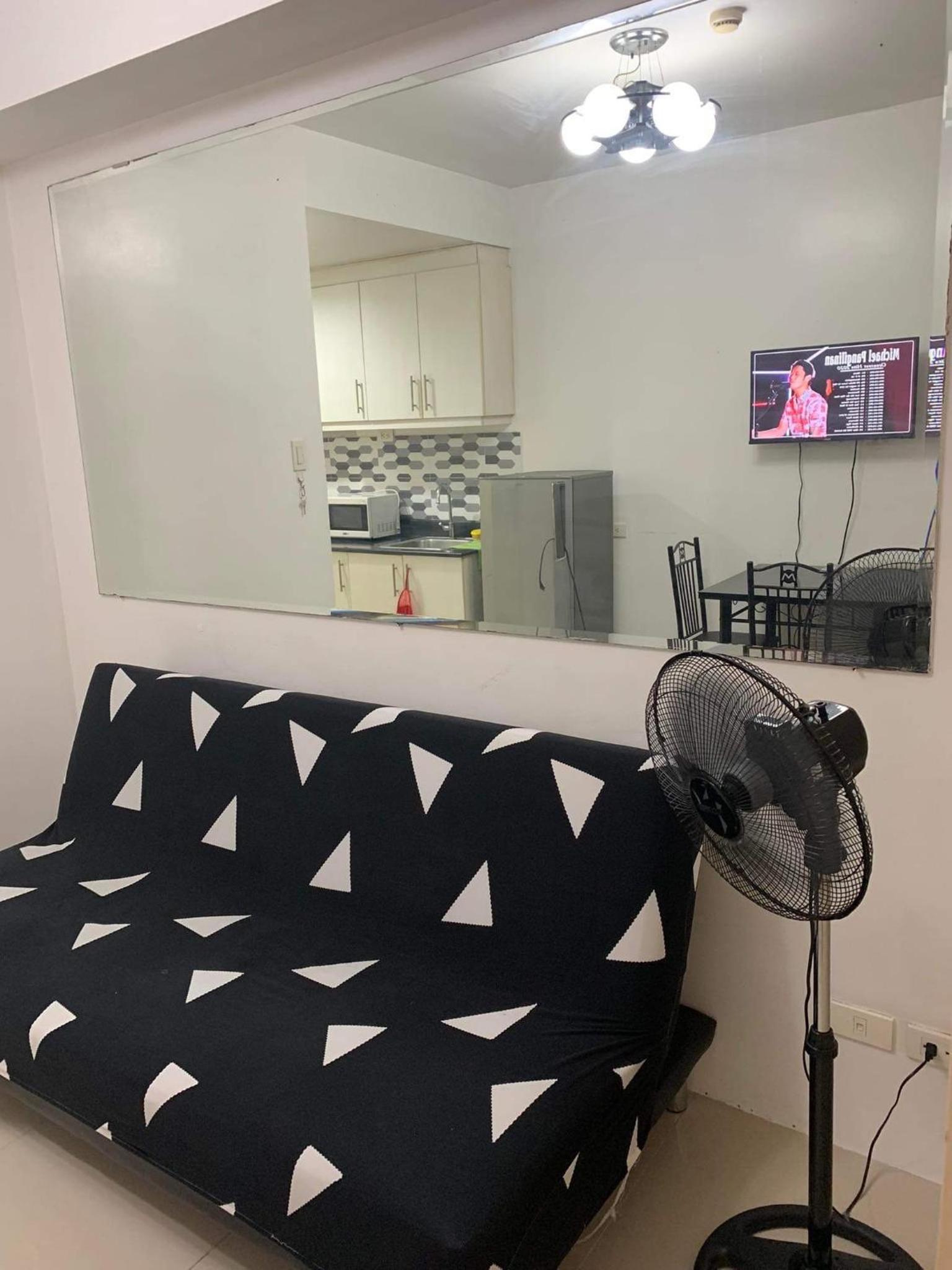 1 BEDROOM CONDO at SEA RESIDENCES 5mins walk to MALL OF ASIA 3 view 2